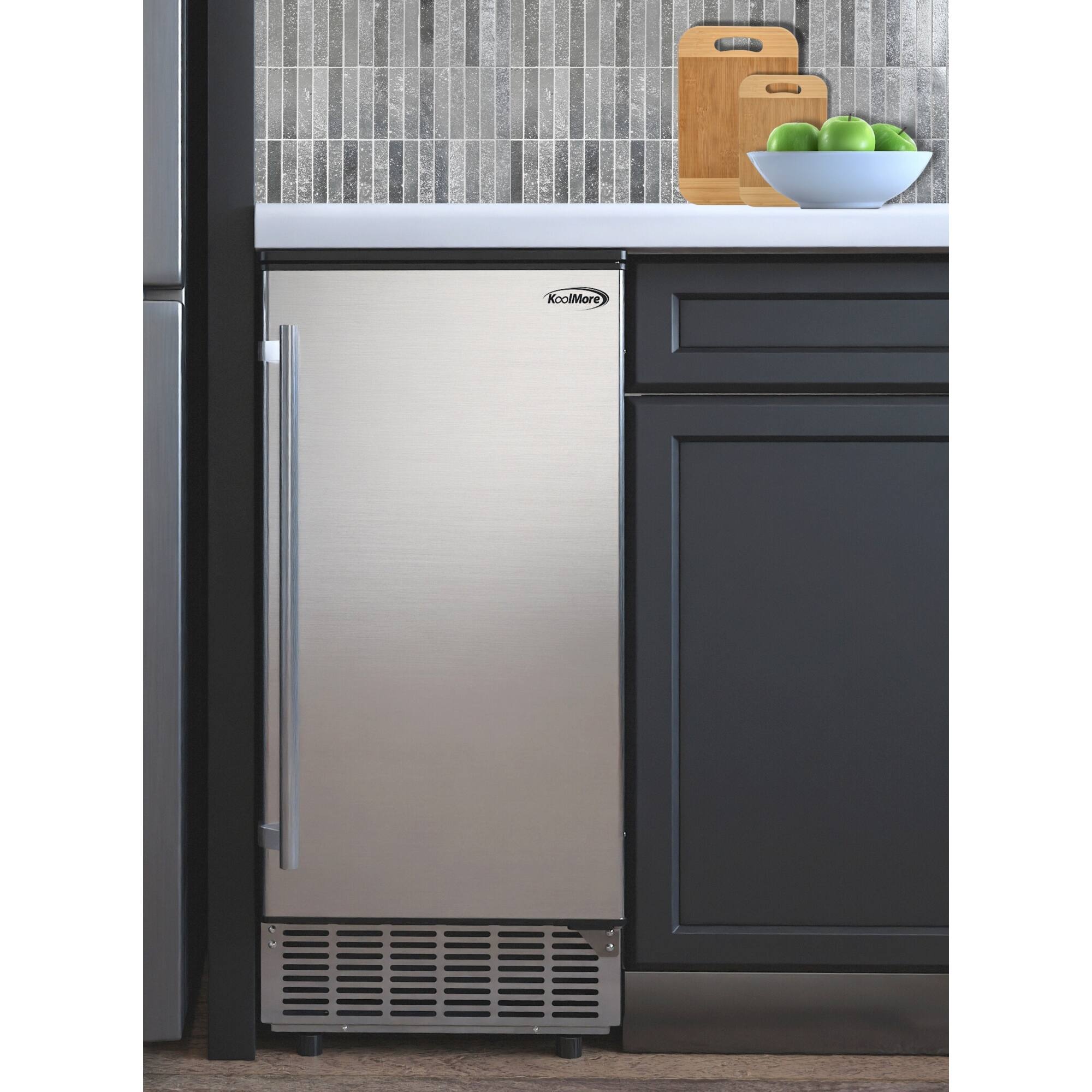 Alt View 1. Koolmore - 15 in. Stainless-Steel Built-In/Free-Standing Ice Maker, 75lbs/24h, BIM75-BS. - Stainless Steel.