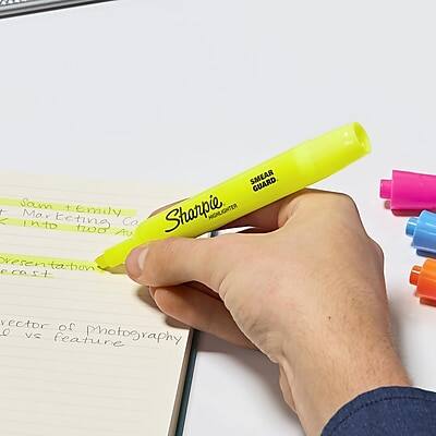 Sure, here is the corrected and grouped text:

---

**SMEAR Soum Emily**

**Marketing Sharpie**

**Make a Presentation**

**Vector of Photography**

**vs feature**

**Tno Cat two 00**

**Au presentation**

**dresen tez-ton ecass**

---

**Sharpie**  
**Ultra Fine Point**  
**Permanent Marker**  
**Yellow**
