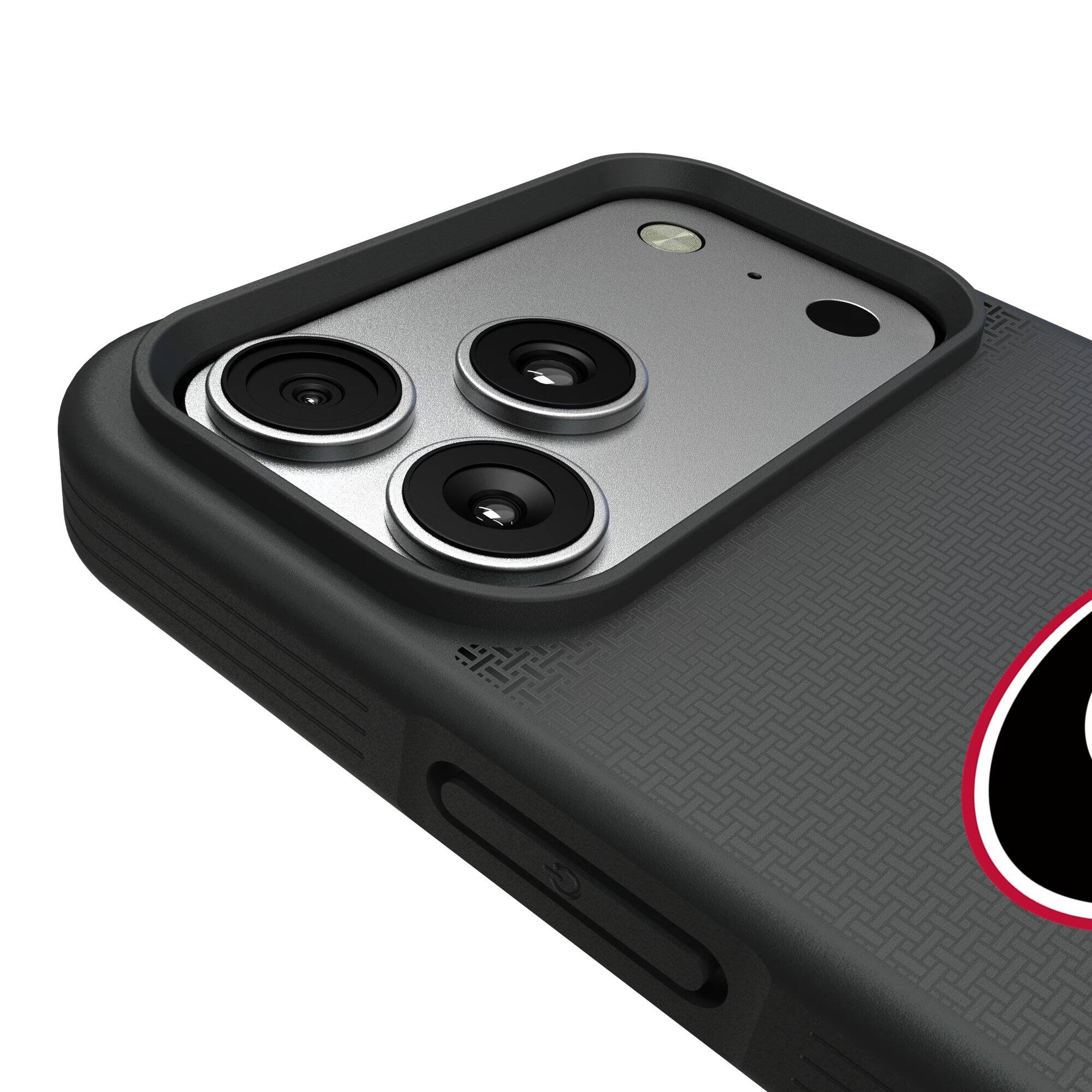 Alt View 2. Keyscaper - Georgia Bulldogs Bump Case with 8.2ft Drop Protection - 15 Pro Max - Black.