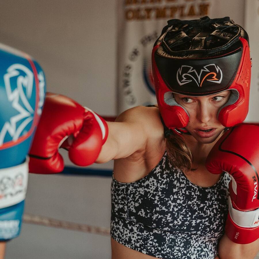 Rival RS2V Pro Sparring Gloves - Black 2.0 | Fight Store IRELAND