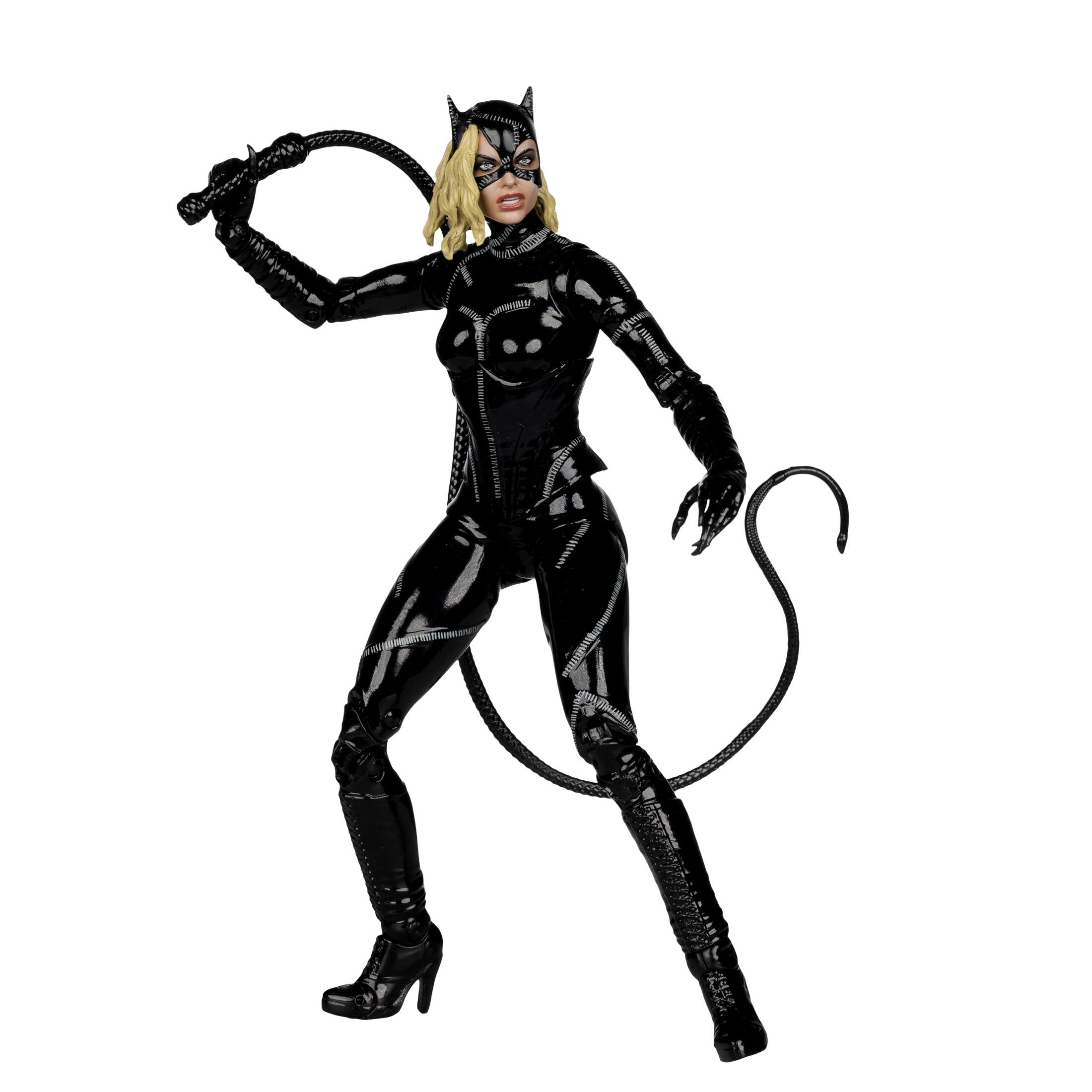 Angle. McFarlane Toys - DC Multiverse Battle Damaged Catwoman (Batman Returns) 6.9" Action Figure - Deluxe Theatrical Edition.