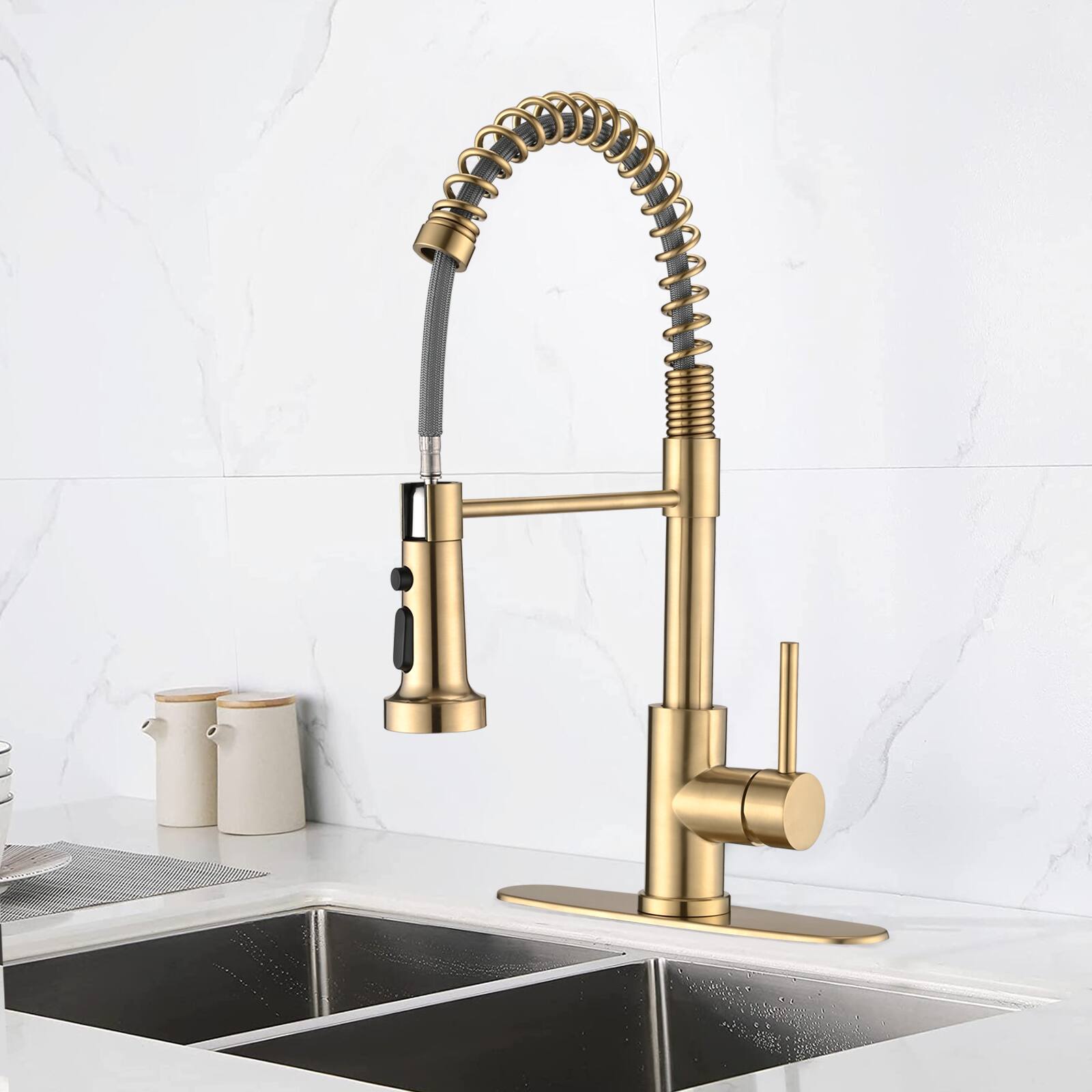 Left. Siljoy - Pull Down Sprayer Spring Kitchen Sink Faucet Brushed Gold - Brushed Gold.