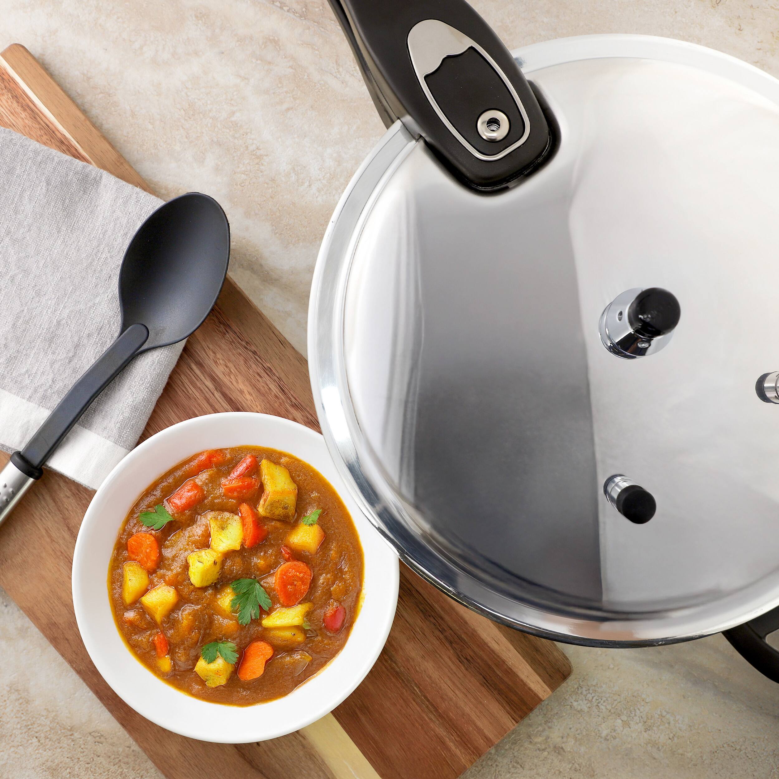 Alt View 7. MegaChef - MegaChef 9.5 Quart Induction and Stovetop Pressure Cooker with Steamer - Silver.