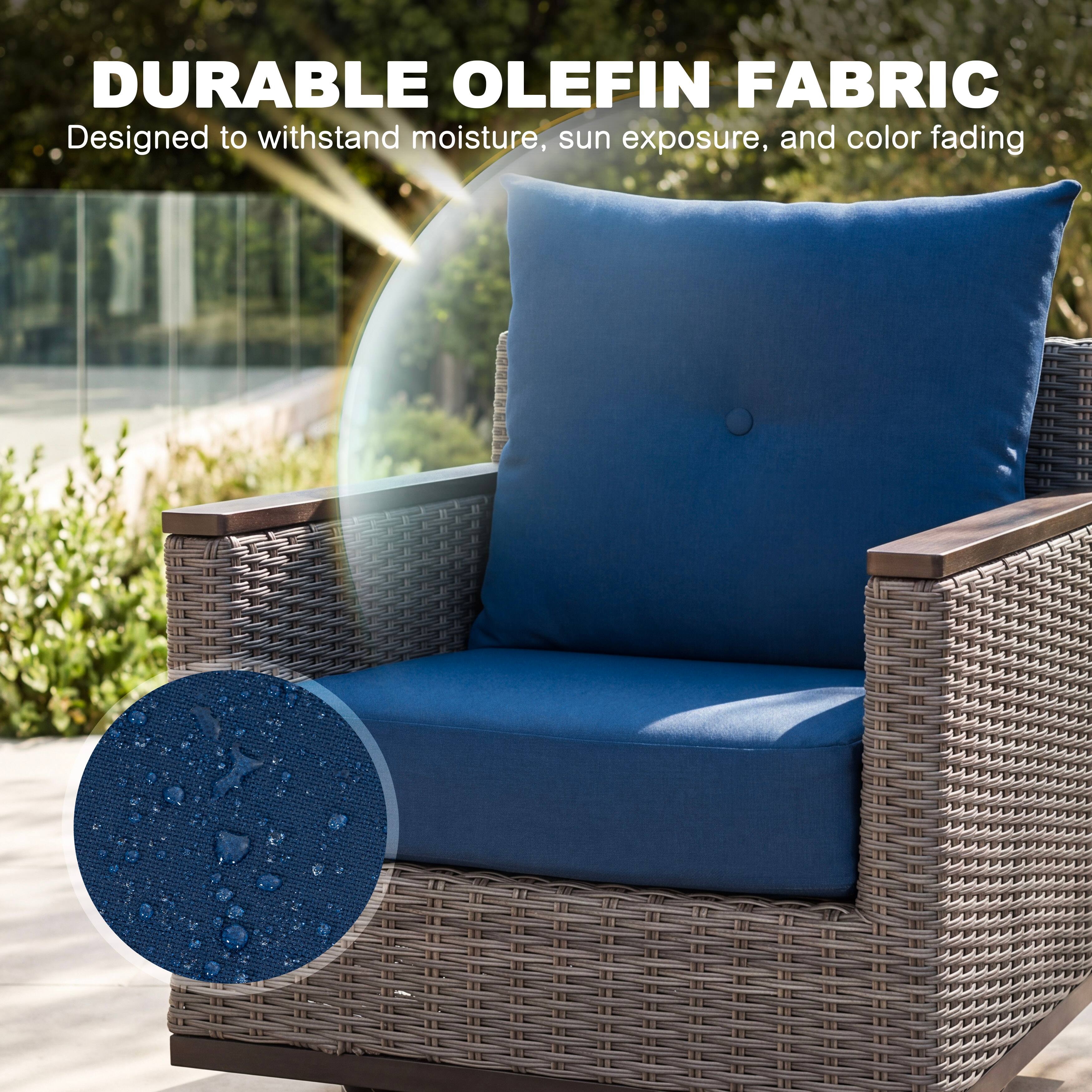 DURABLE OLEFIN FABRIC  
Designed to withstand moisture, sun exposure, and color fading