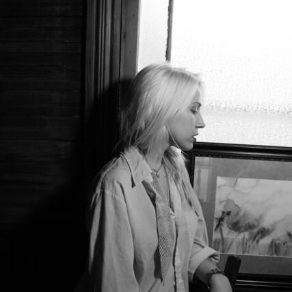 Front. Sara Rachele - Heartstrings - COMPACT DISCS .