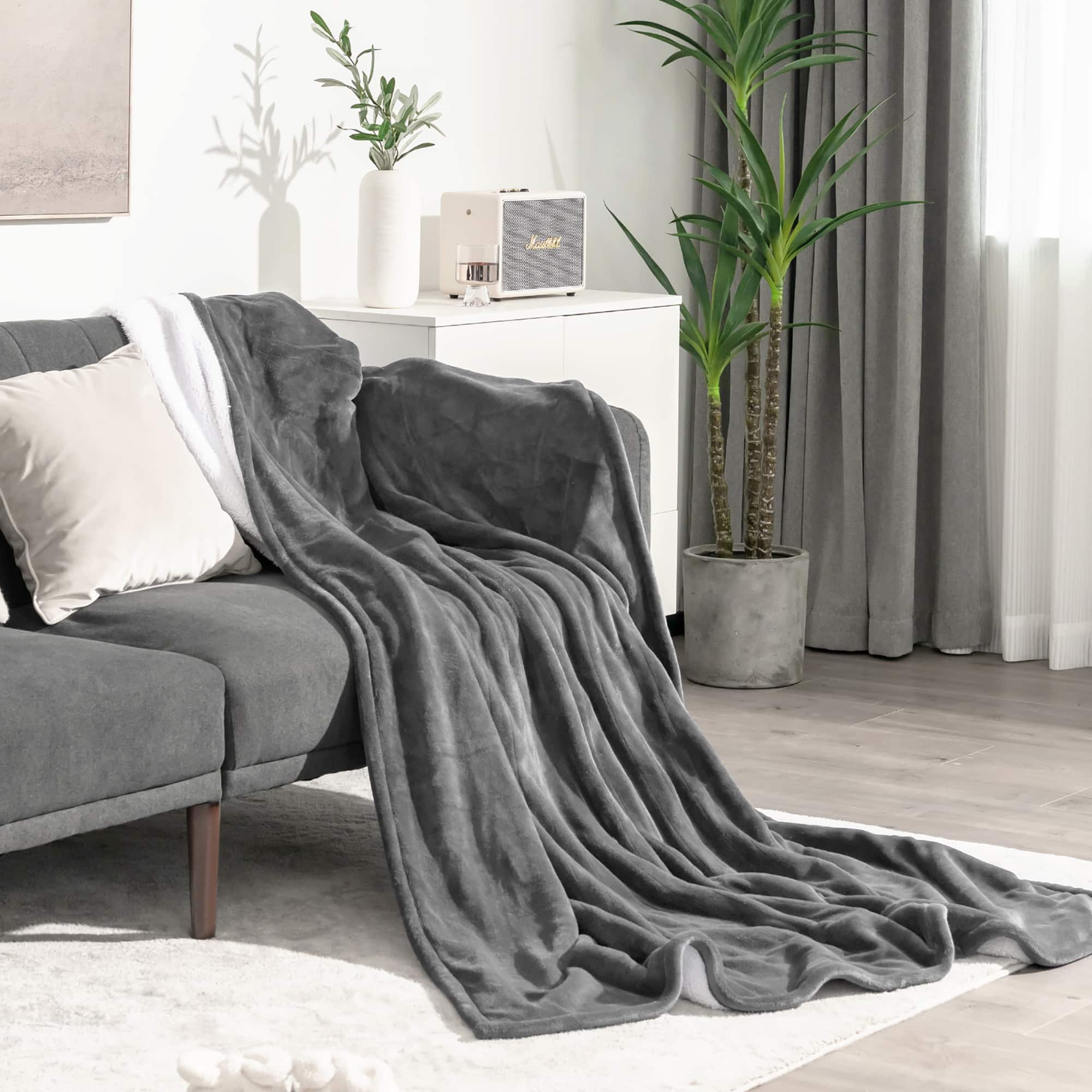 Front. Costway - Heated Blanket Throw with 5 Heating Levels 10 Hours Auto-Off 84'' x 62'' - Grey.