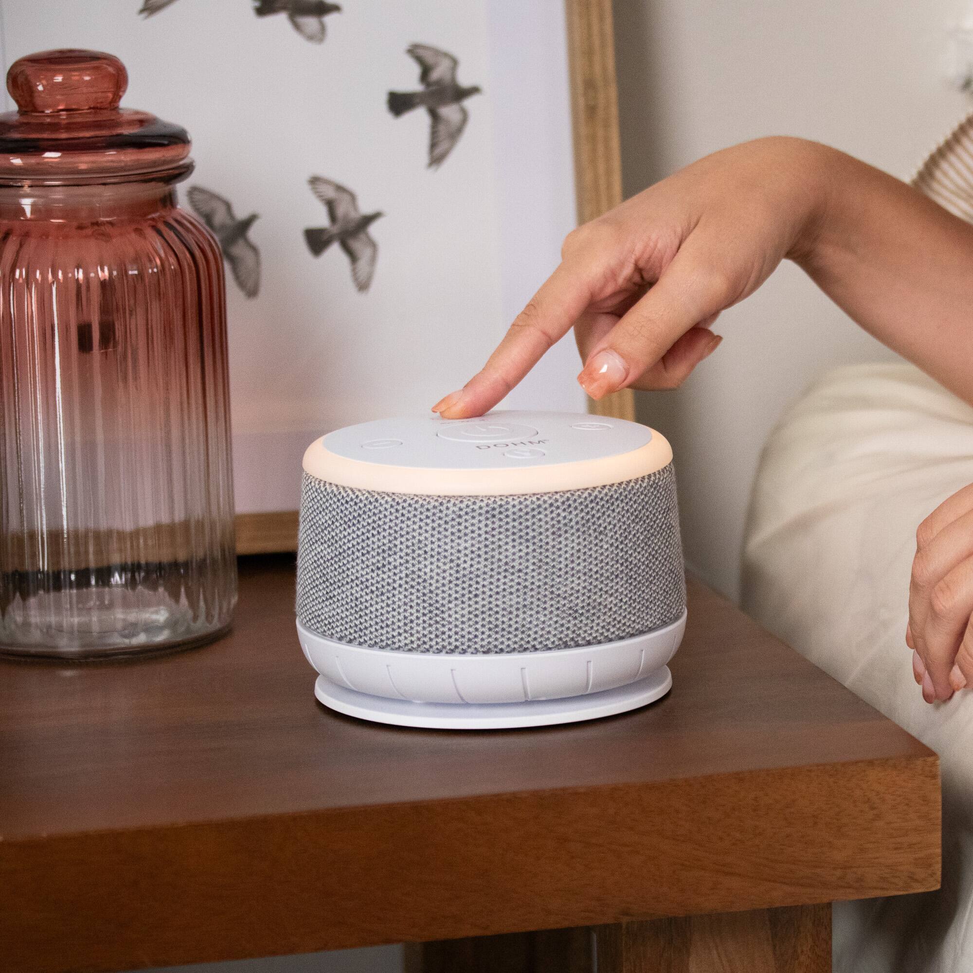 Alt View 5. Yogasleep - Dohm Nova Sound Machine - White/Gray.