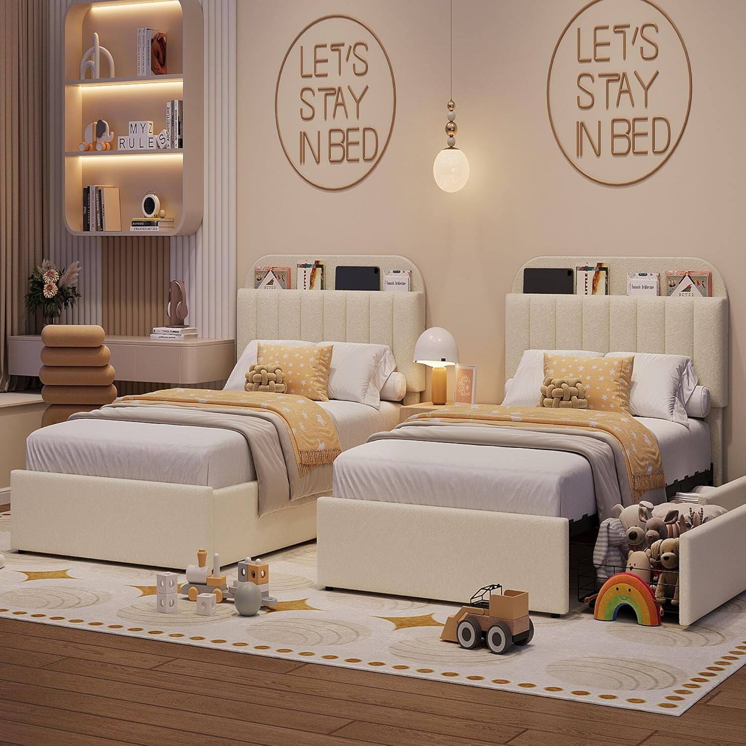 MYZ RULE  
LET'S STAY IN BED  
LET'S STAY IN BED