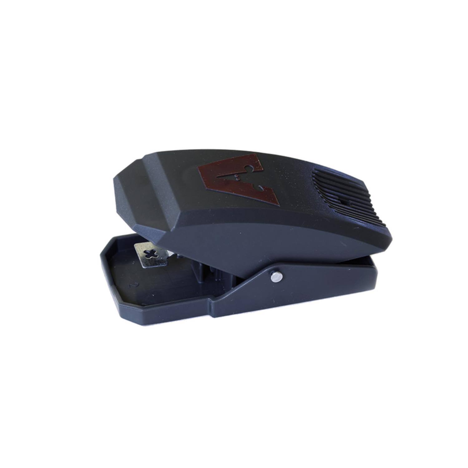 Left. Victor - Victor Quick-Set Small Snap Trap For Mice 2 pk - Grey | Red.