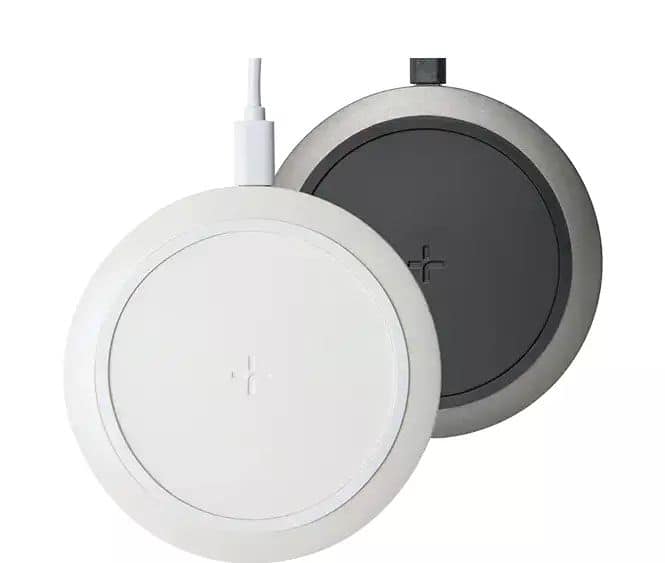 TYLT - Bezel 2 Fast 15W Wireless Chargers | Charges Phones And Airpods - Black & White