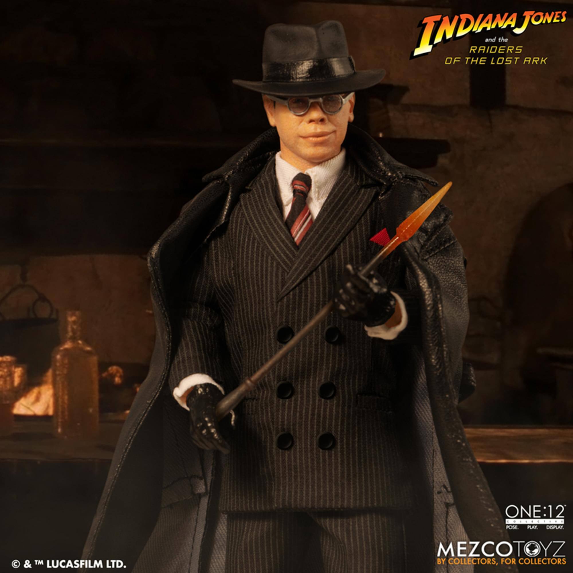 INDIANA JONES and the RAIDERS OF THE LOST ARK  
ONE:12  
POSE PLAY DISPLAY  
& TM LUCASFILM LTD.  
MEZCOTOYZ  
BY COLLECTORS, FOR COLLECTORS