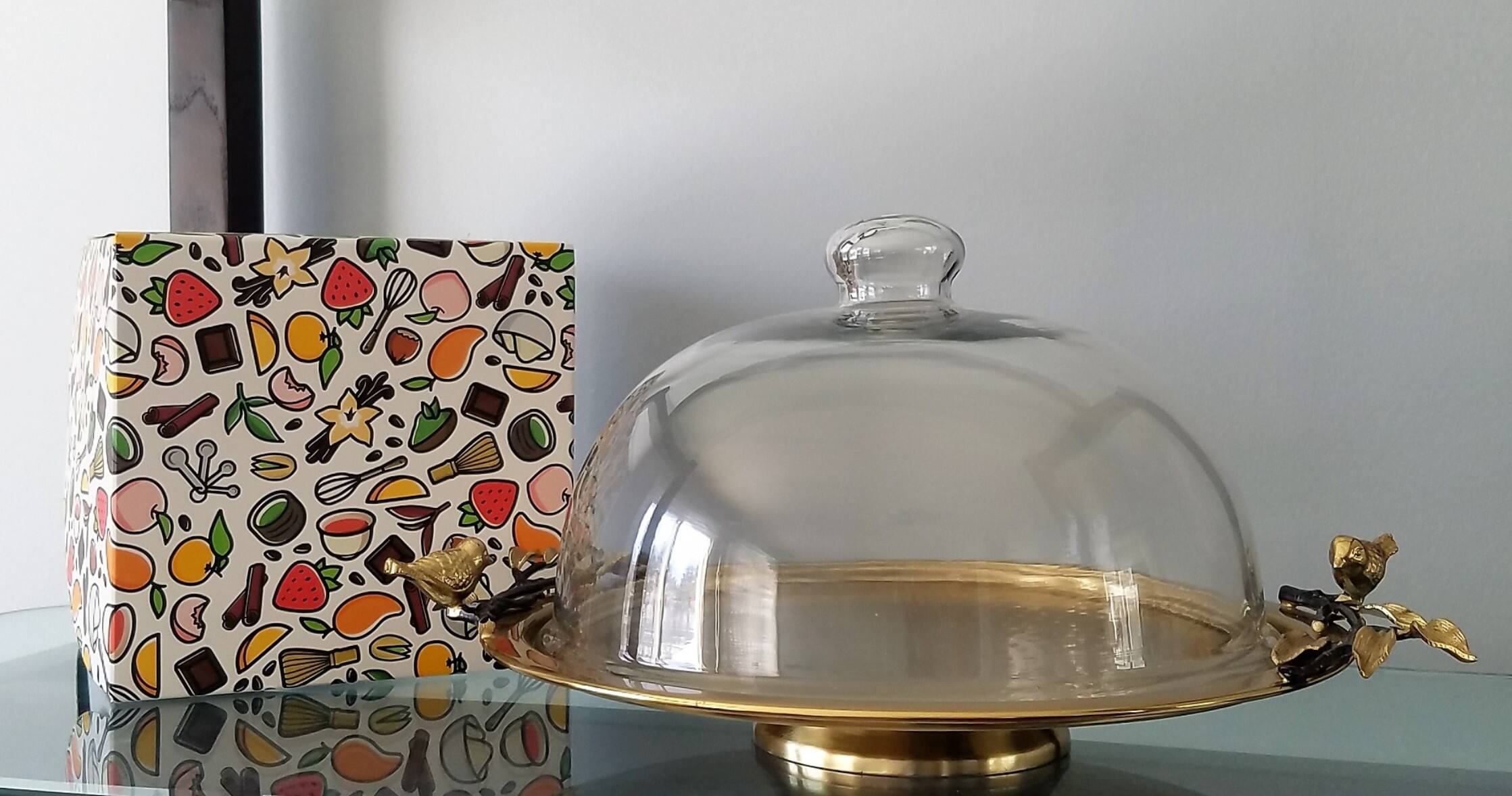 Back. Jiallo - Songbird dome - 12" Wide 8" High - Gold.