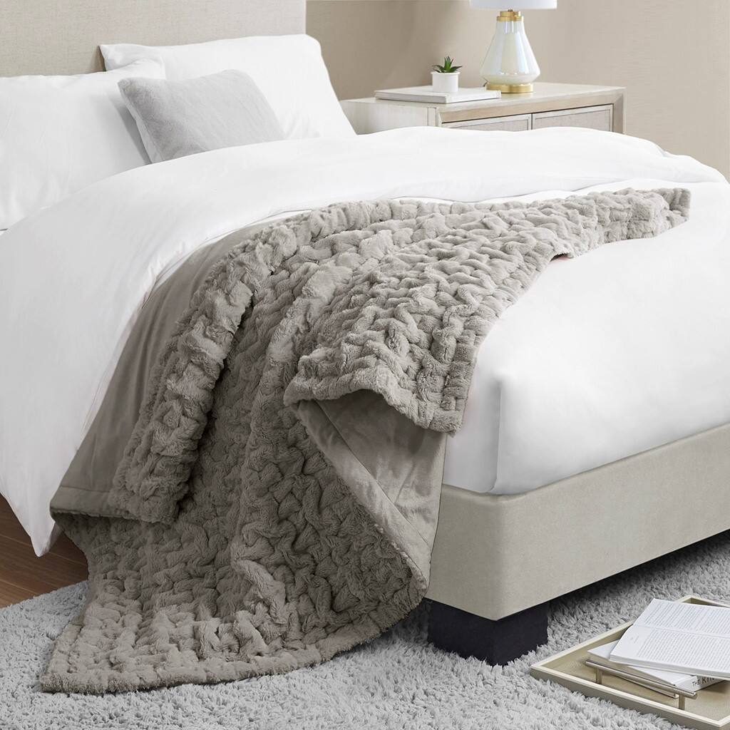 Alt View 2. Gracie Mills - Gracie Mills Ashlee Modern Solid Ruched Fur Throw Blanket - Grey.