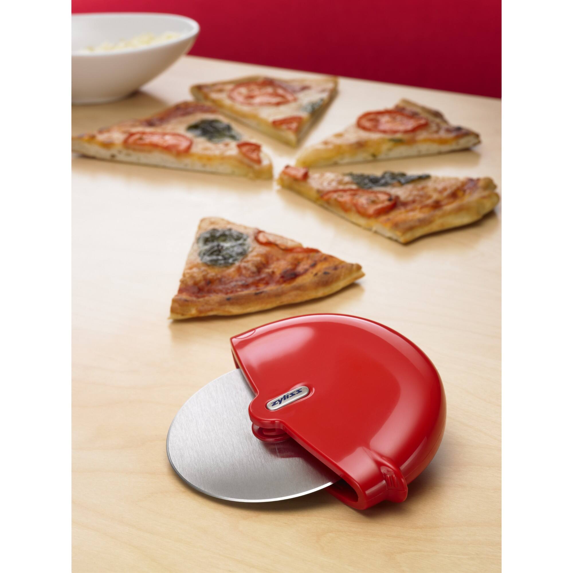 Alt View 5. Zyliss - Pizza Wheel Cutter - Red.