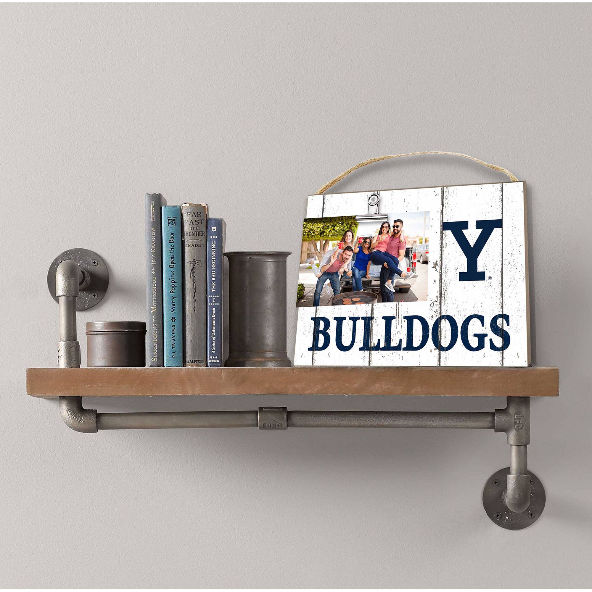 KRASNO .1 : E g DRK DO Door the Opens Poppin Mary b P.LTR.AVIRS PAR A 'AST THE ONTICA I SAUE BECININC BAD TKE .... I I r AUIIa ..- Y BULLDOGS