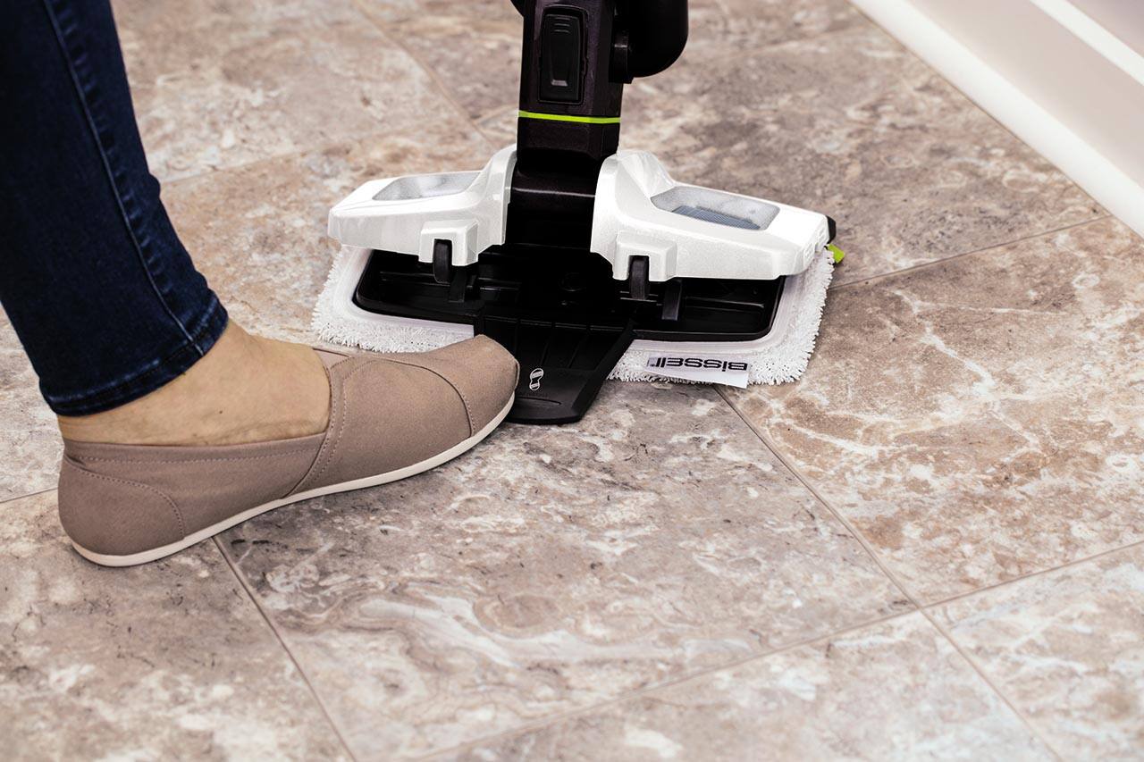 Alt View 1. BISSELL - PowerFresh Vac & Steam All-in-One Vacuum and Steam Mop - White/ Green.