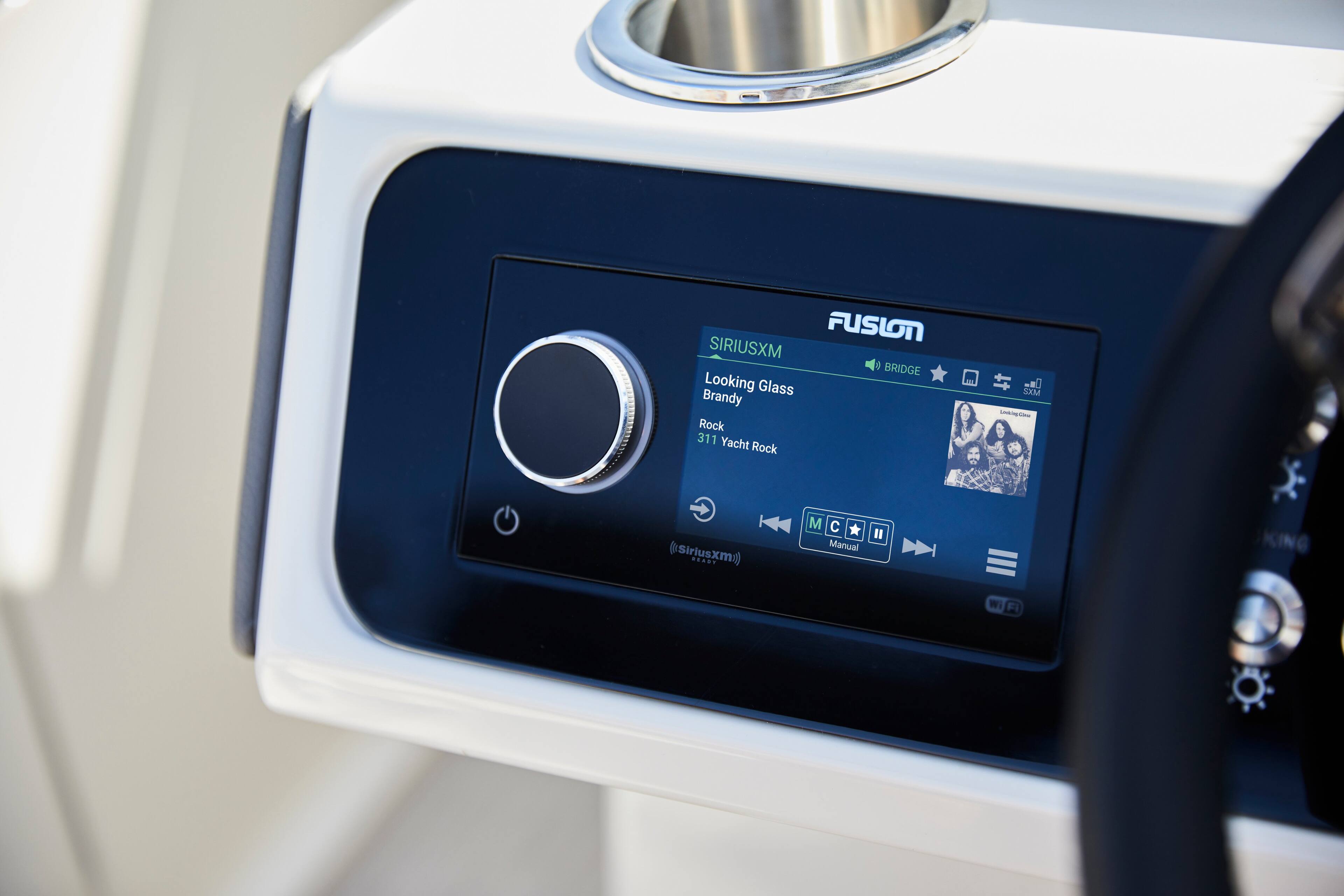 FUSION SIRIUSXM y BRIDGE  
Looking Glass Brandy Rock  
311 Yacht Rock  
SOM LngCNe (Siriusxm)  
EADY M C * Manual II Wi FI