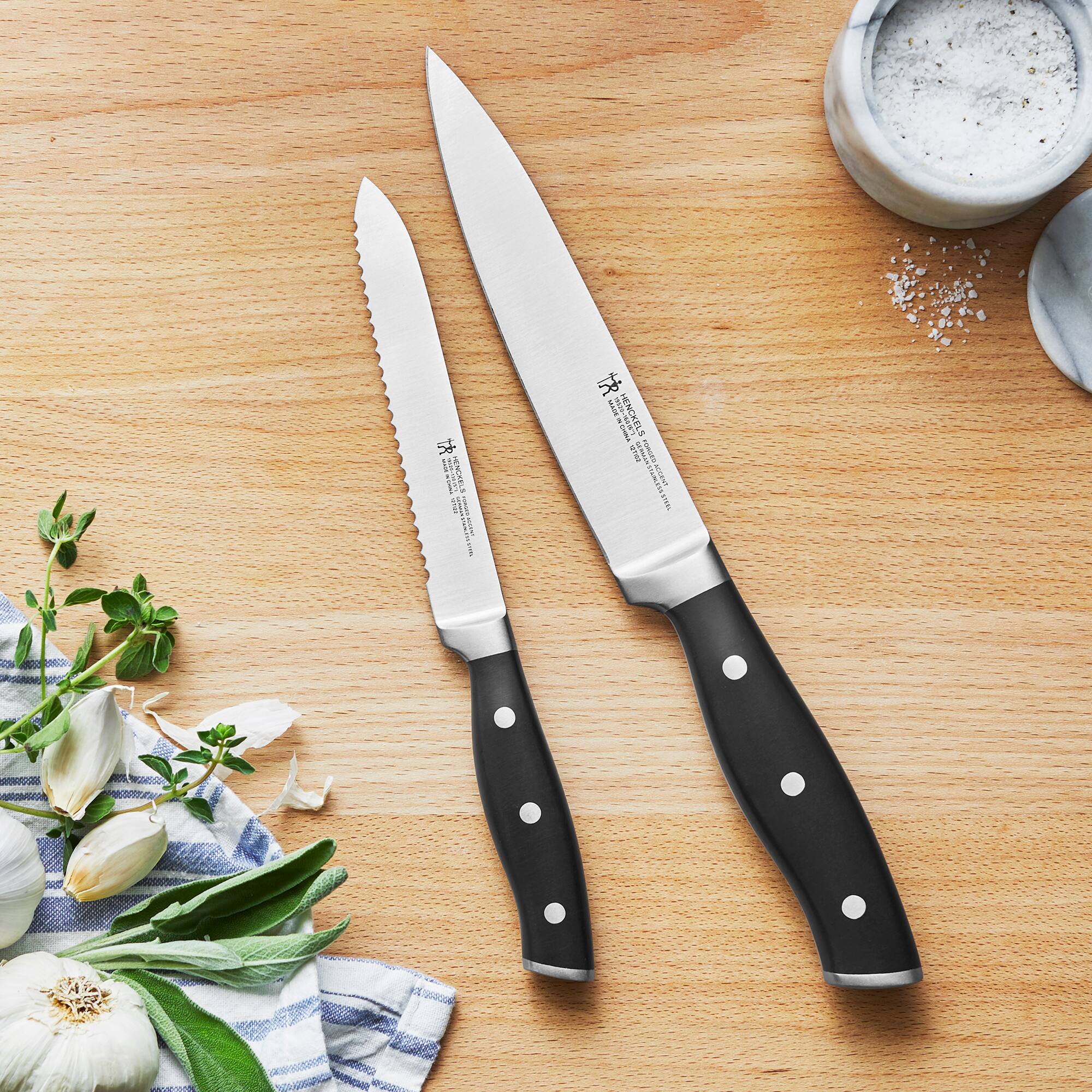 The text on the image reads:

"5+ S 1 MULS I  
HENCKELS  
ATTENT"