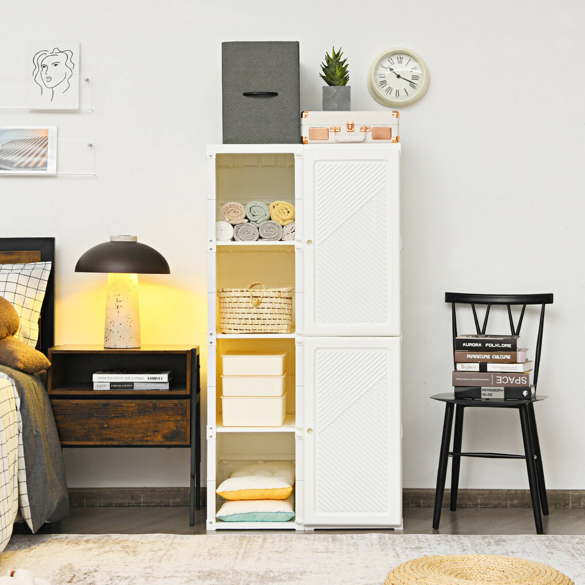 Sure, here is the corrected and grouped text from the image:

---

**On the shelf:**

- AURORA FOLKLORE
- FURNITURE CULTURE
- SPACE
- DESIGN
- RESTORATION
- BUILDING

**On the books on the nightstand:**

- THE COMPLETE WORKS OF WILLIAM SHAKESPEARE
- THE COMPLETE WORKS OF WILLIAM SHAKESPEARE

**On the wall clock:**

- (Roman numerals for the hours)

**On the small sign on the shelf:**

- ALEIA PAE BSSAN CATUA

**On the small sign on the wall:**

- 1 1 I e = = V d  II I 7

**On the small sign on the shelf:**

- adet

**On the small sign on the wall:**

- SPACE

---