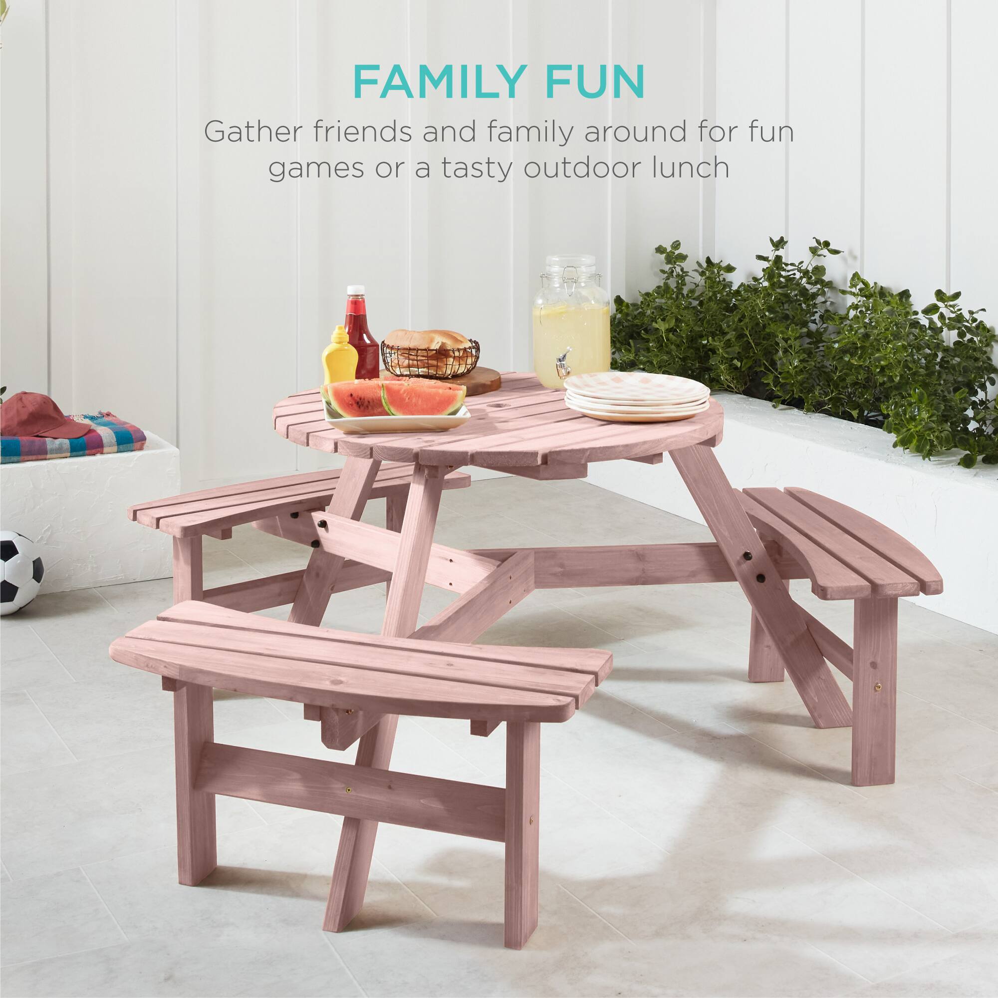 FAMILY FUN  
Gather friends and family around for fun games or a tasty outdoor lunch