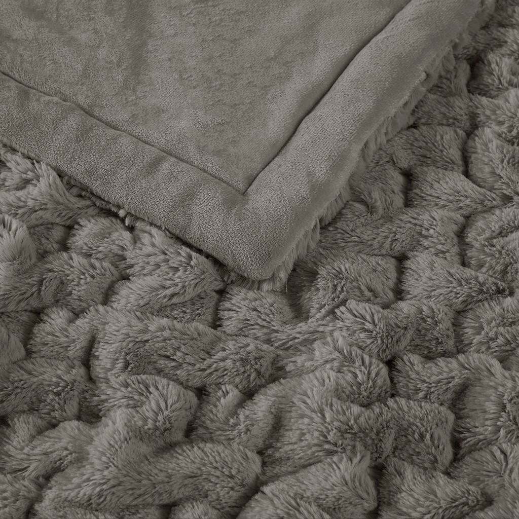 Alt View 5. Gracie Mills - Gracie Mills Ashlee Modern Solid Ruched Fur Throw Blanket - Grey.