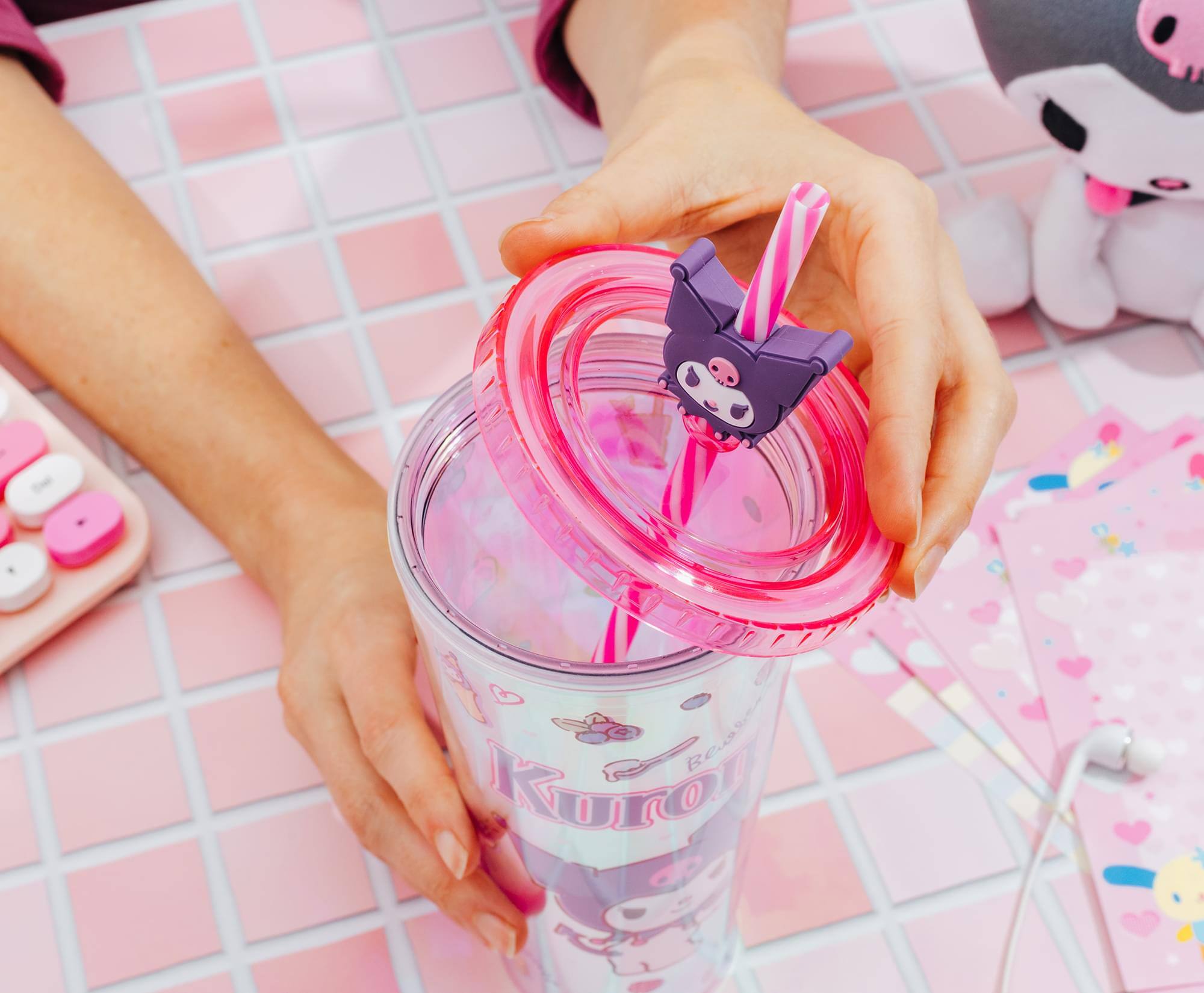 Alt View 5. Silver Buffalo - Sanrio Kuromi Iridescent 24-Ounce Carnival Cup With Lid and Straw Topper Charm - Multi-Colored.