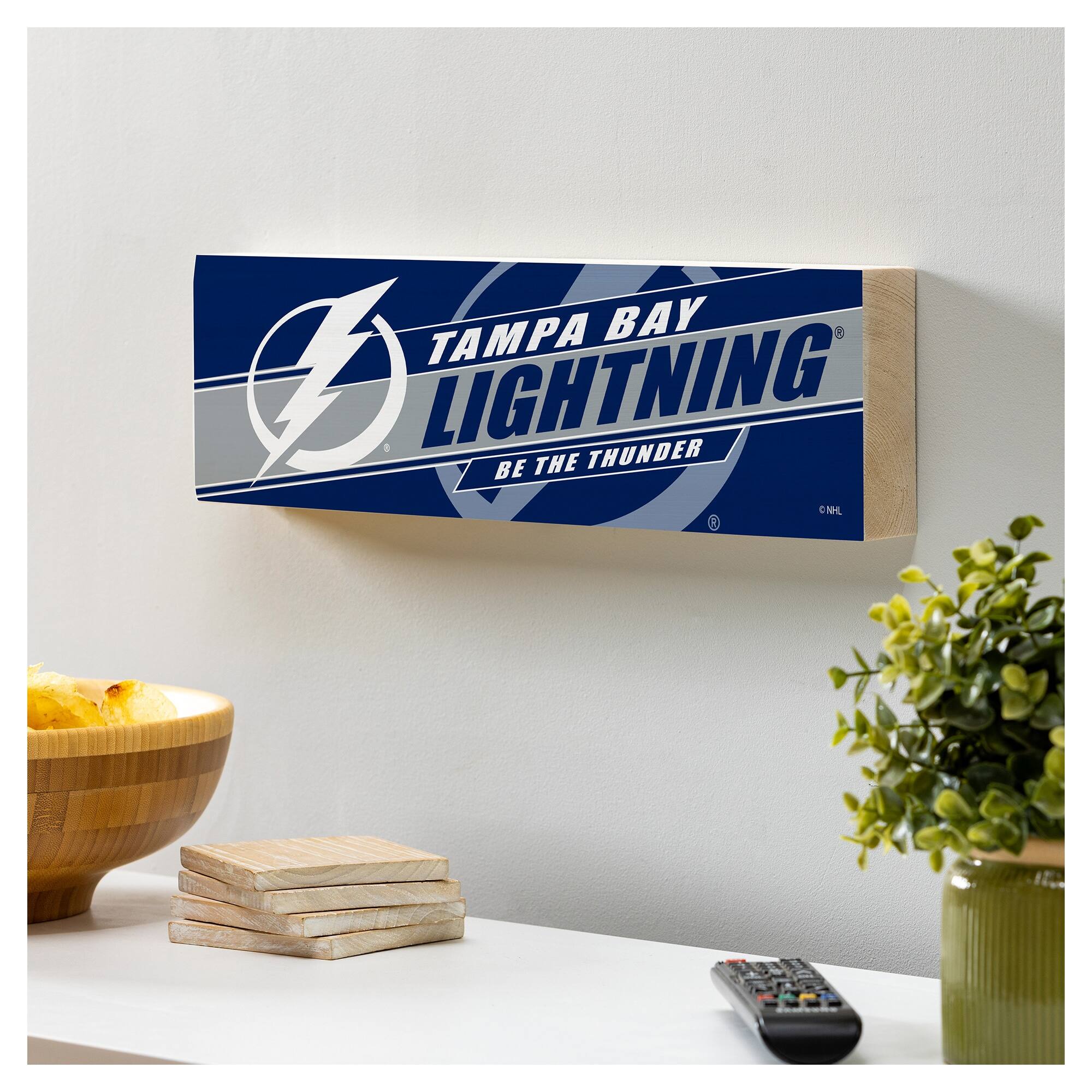 Tampa Bay Lightning  
Be the Thunder  
© NHL