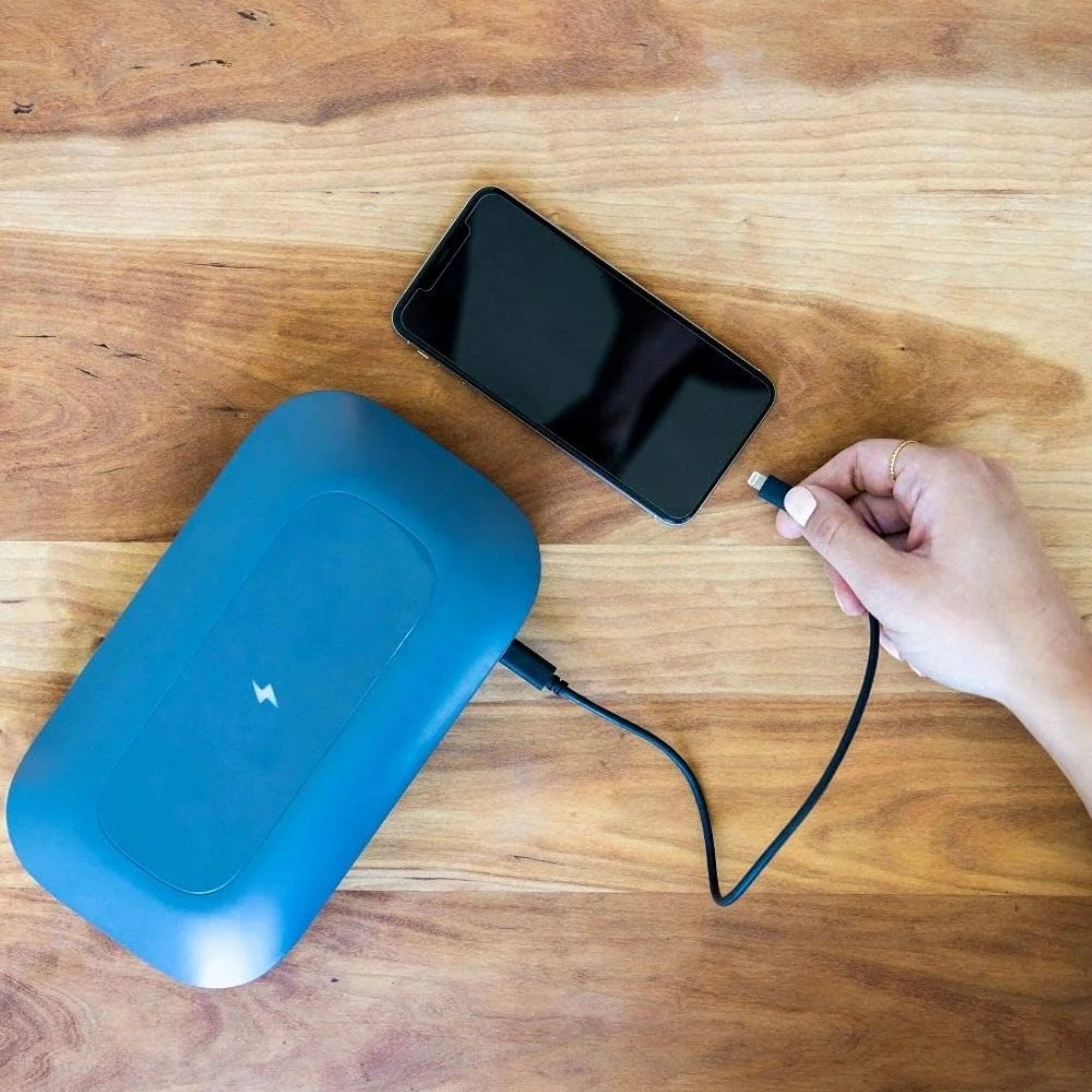 Angle. PhoneSoap - PhoneSoap Charging Cable, Apple, Compatible with iPhones and iPads (6 Foot, USB-C to Lightning) - Black.