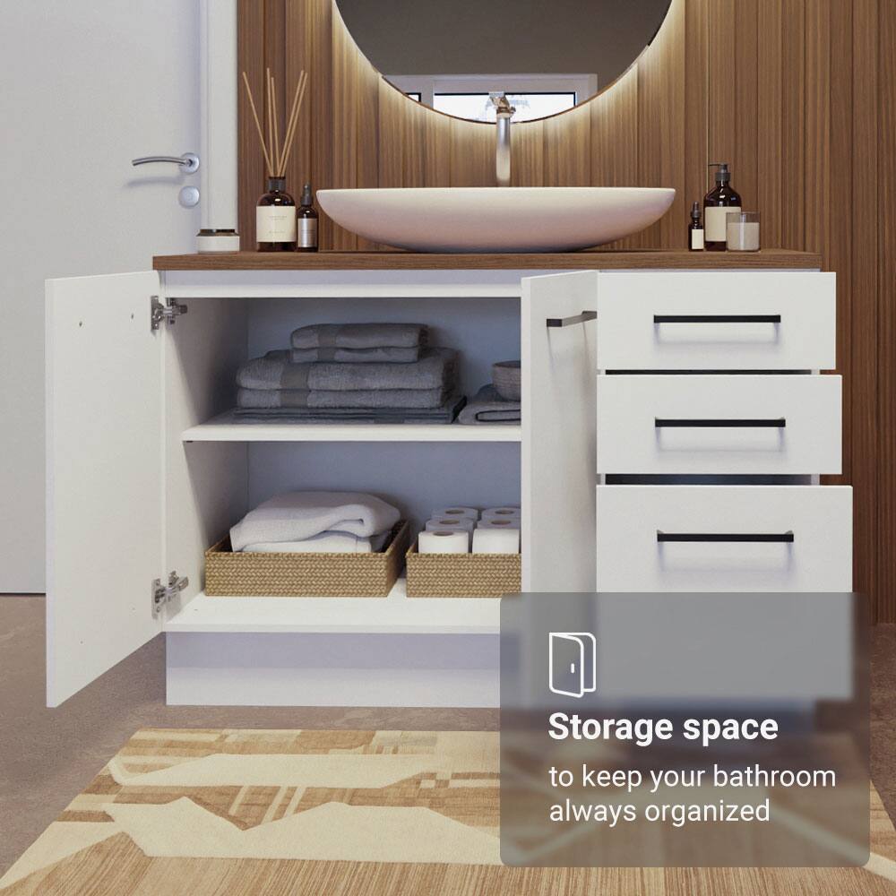 Storage space  
to keep your bathroom always organized