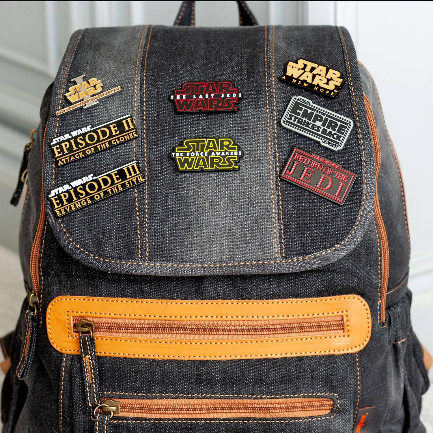 STAR WARS  
THE LAST JEDI  
STAR WARS  
EPISODE II  
ATTACK OF THE CLONES  
STAR WARS  
EPISODE III  
REVENGE OF THE SITH  
STAR WARS  
THE FORCE AWAKENS  
STAR WARS  
A NEW HOPE  
EMPIRE STRIKES BACK  
STAR WARS  
RETURN OF THE JEDI