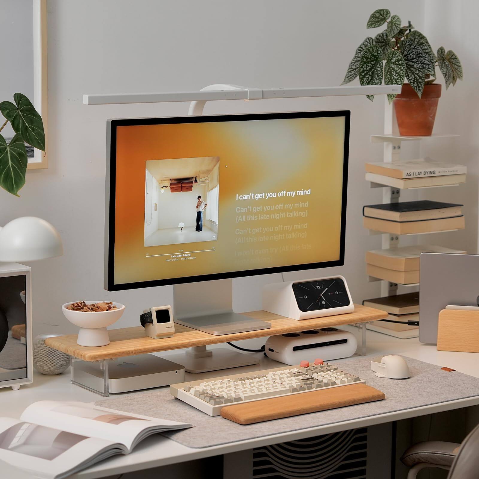 Sure, here is the corrected and grouped text:

---

AS I LAY DYING

I can't get you off my mind  
Can't get you off my mind  
All this late night talking  
Can't get you off my mind  
All this late night talking  
I won't even try  
All this late night talking

---

This text appears to be lyrics from a song.