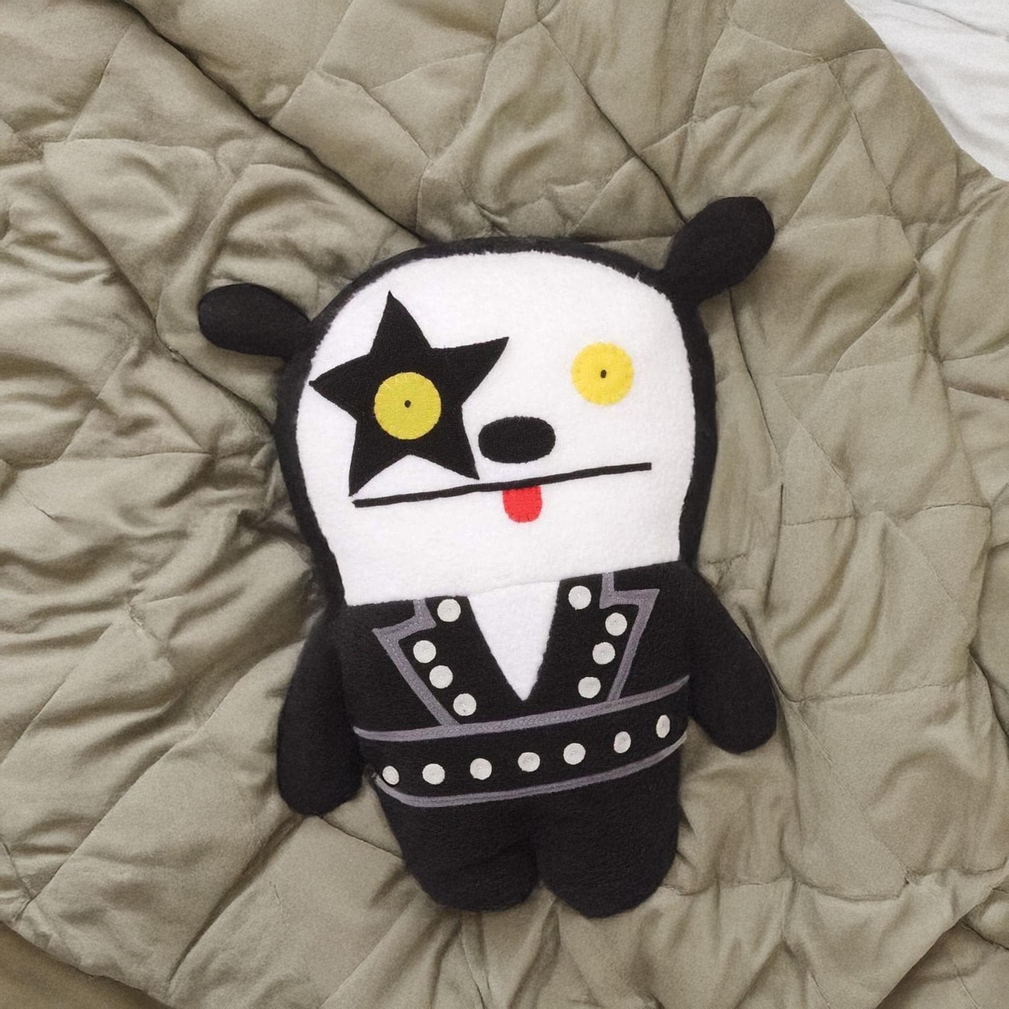 Alt View 10. Enesco - Ugly Doll Kiss 11" Plush Starchild - Black/White.