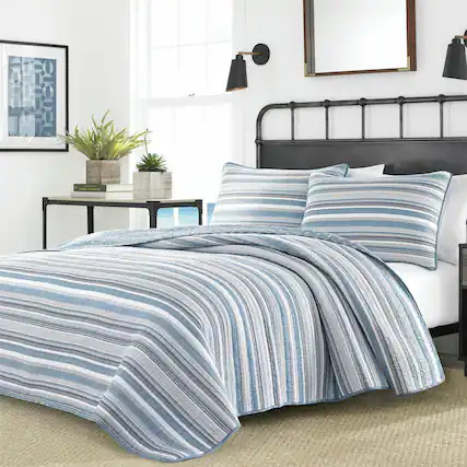 Front. Hivvago - Full/Queen 3 Piece Nautical Anchor Blues 100-Percent Cotton Reversible Quilt Set - Blues.