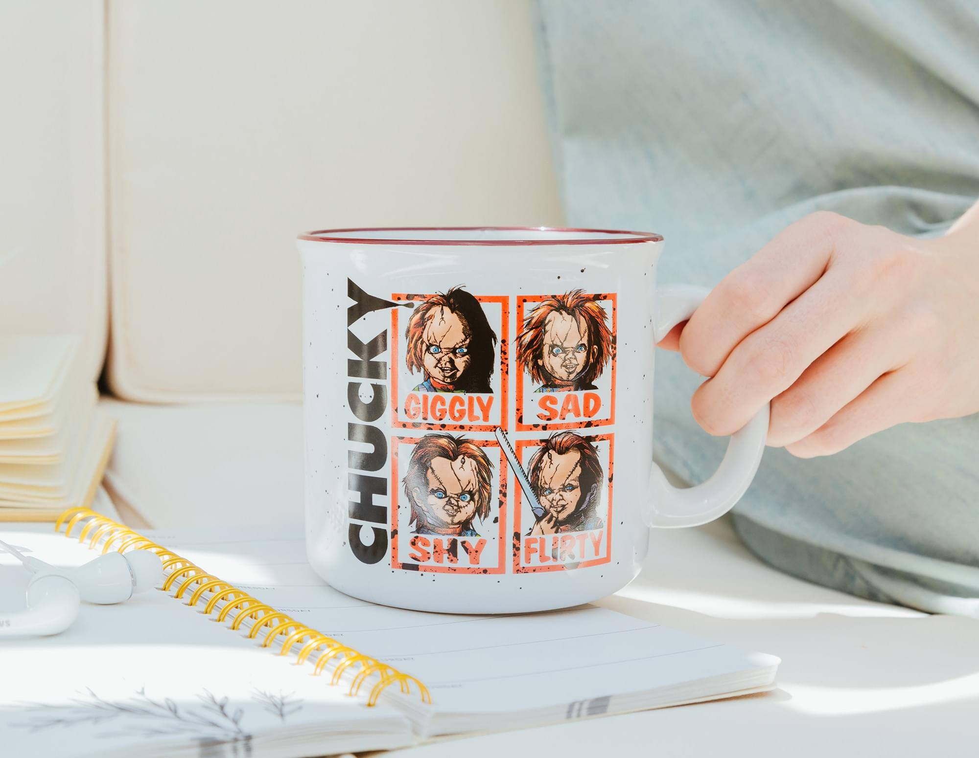 CHUCKY  
GIGGLY  
SAD  
SHY  
FLIRTY