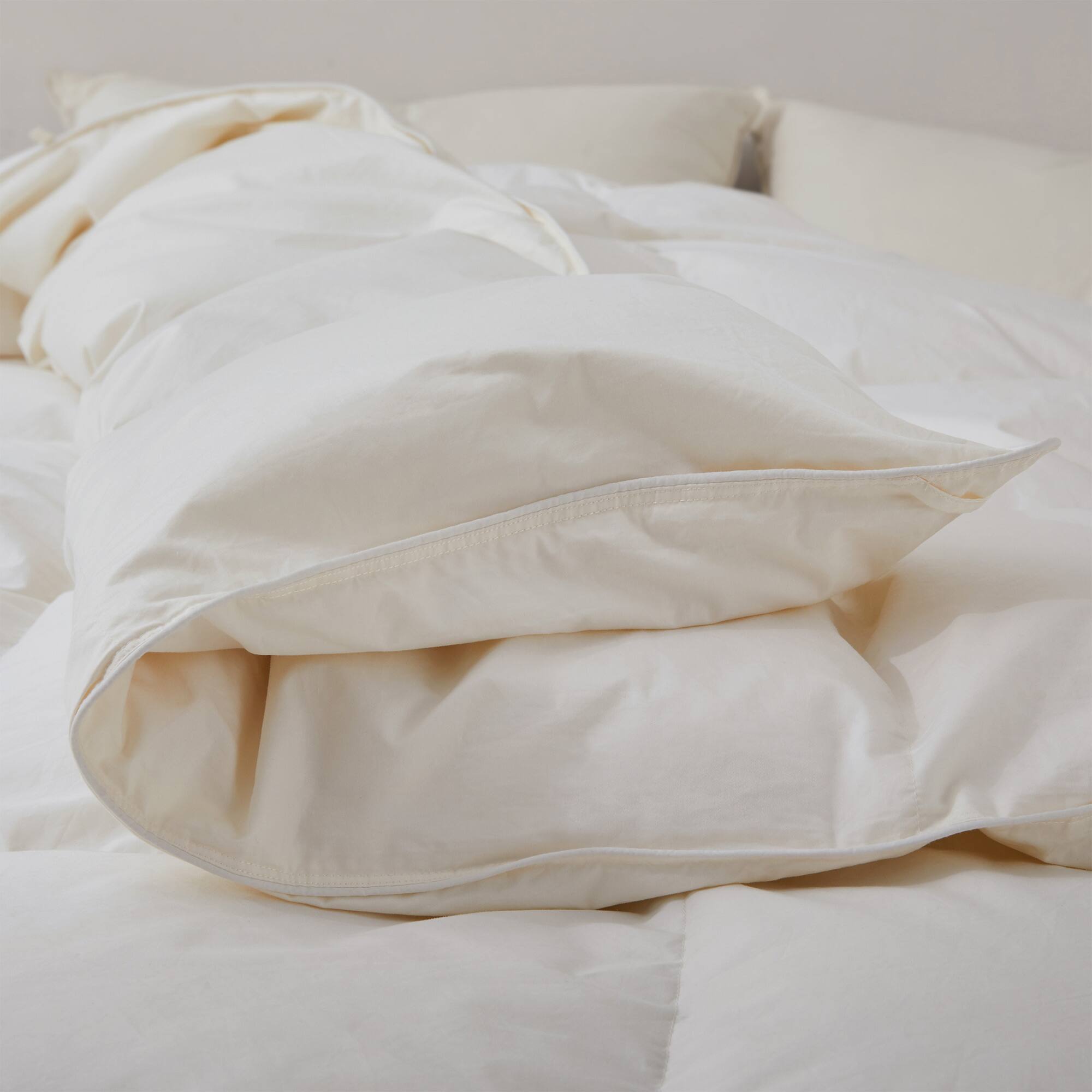 Back. Puredown - Puredown Luxurious 800 Fill Power 100% Organic Cotton 90% Down Comforter Duvet Insert, Medium Weight, King - Medium Weight.