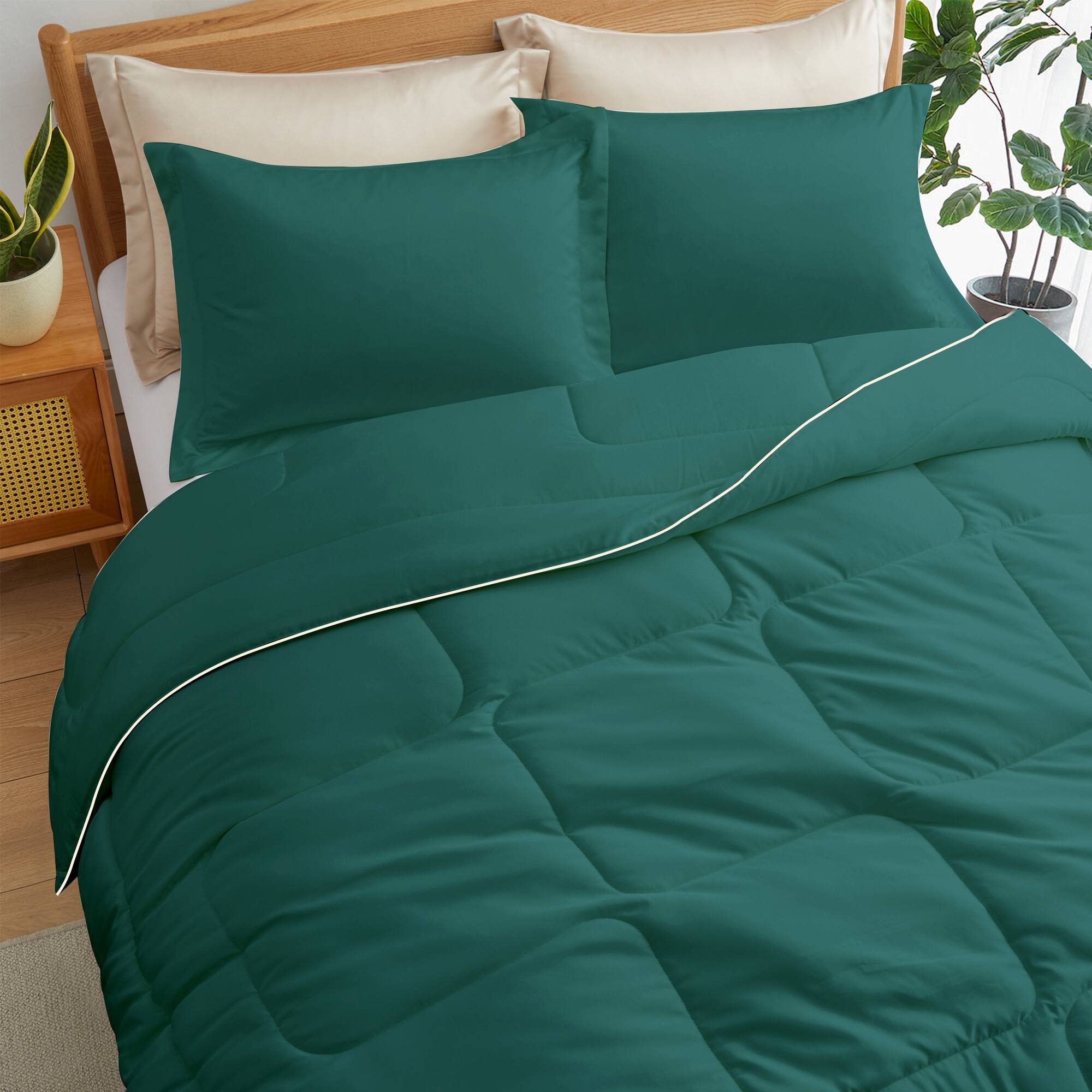 Angle. Peace Nest - Peace Nest Lightweight Cool-Touch Satin Comforter Sets with Pillowcases - Green.