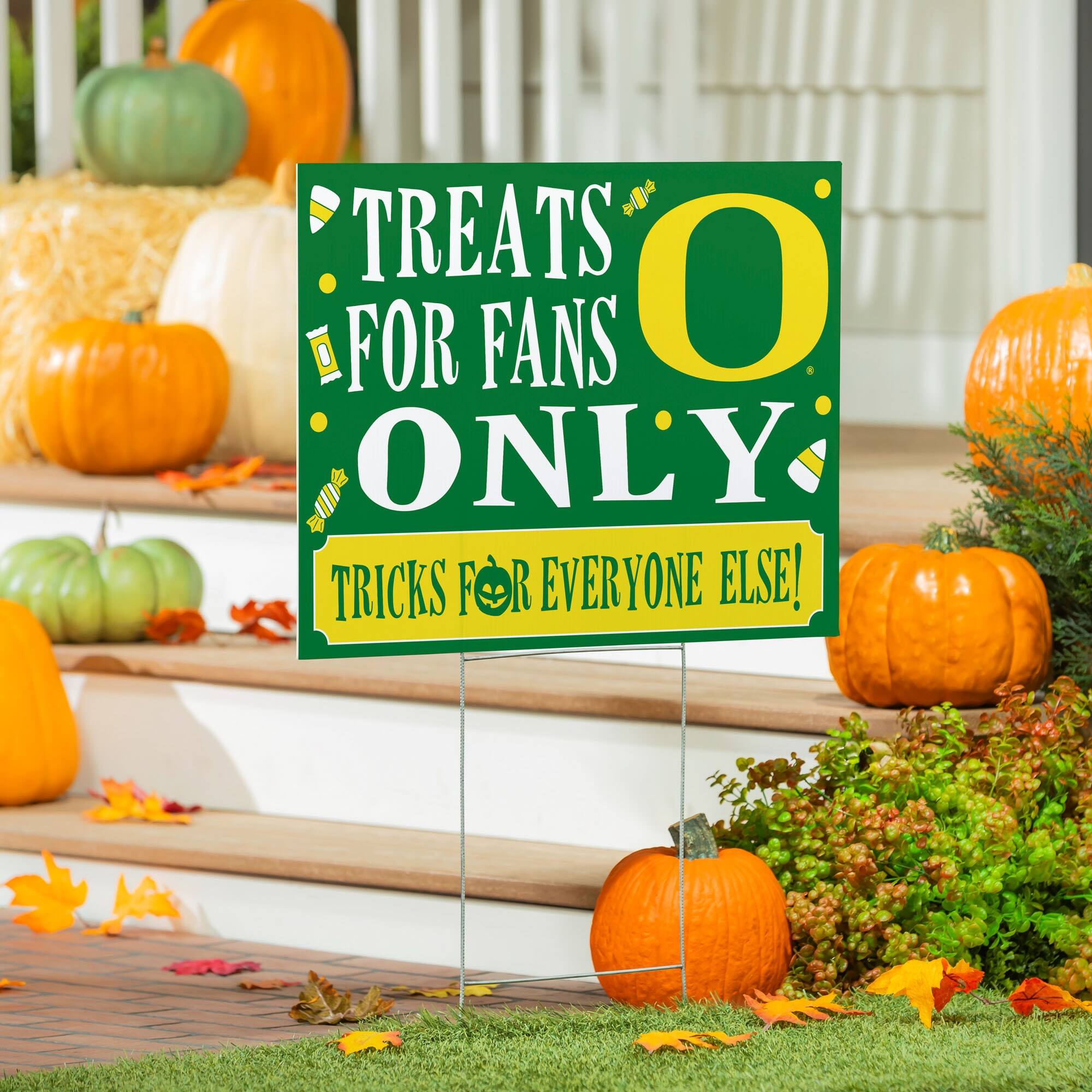 TREATS FOR FANS ONLY  
TRICKS FOR EVERYONE ELSE!