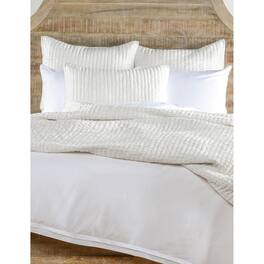 Manhattan Lane - Lipa 92 x 96 Handmade Queen Quilt with Polyfill and Cotton Binding - Ivory