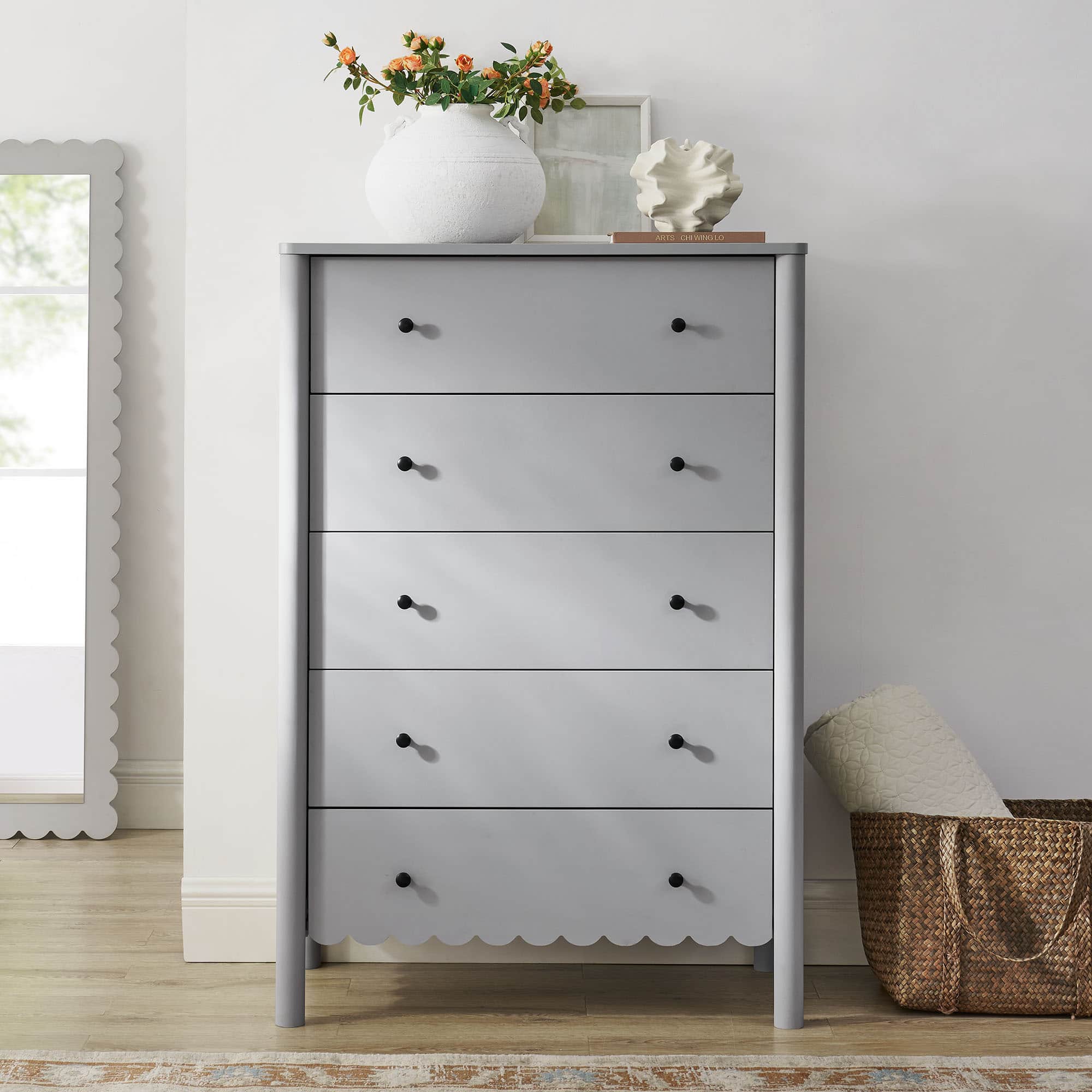Emmeline Scalloped 5-Drawer Chest by Modway - Light Gray