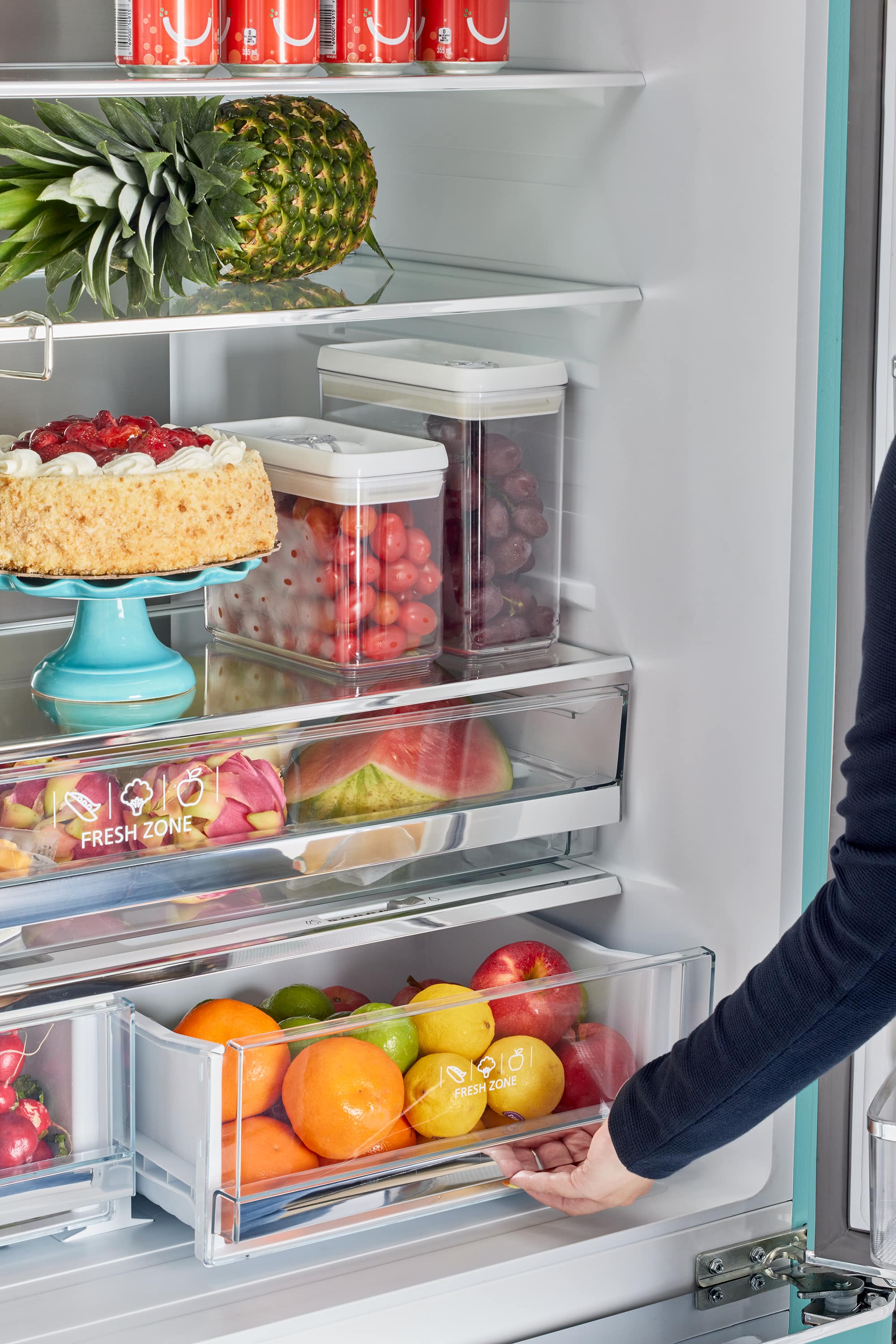 Fresh Zone 1:
* Fruits: apples, oranges, bananas, and pineapple
* Dairy: yogurt and cheese
* Beverages: soda
Fresh Zone 2:
* Fruits: strawberries, grapes, and cherries
* Dairy: milk and butter
* Beverages: juice