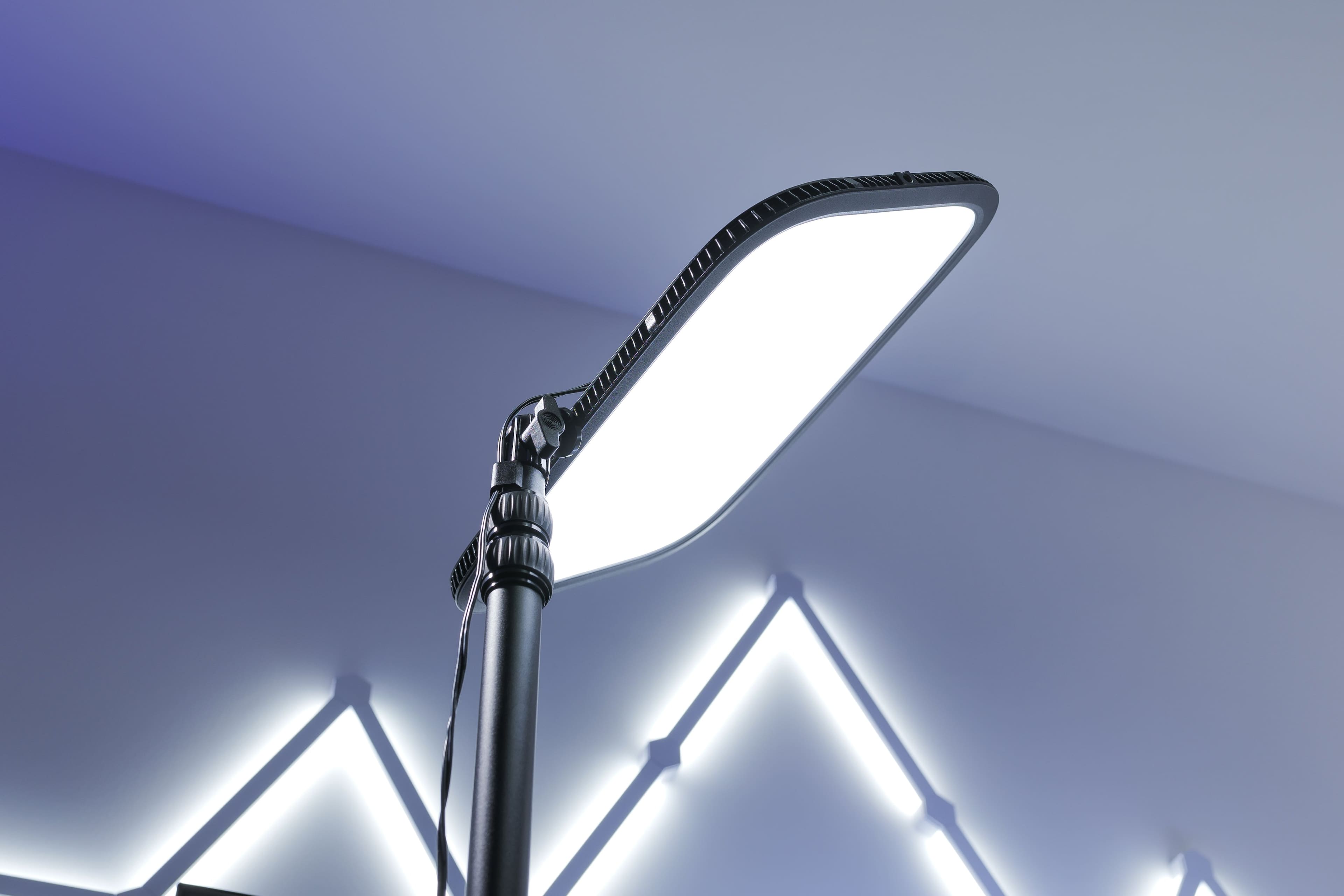 Alt View 20. Elgato - Key Light - Black.