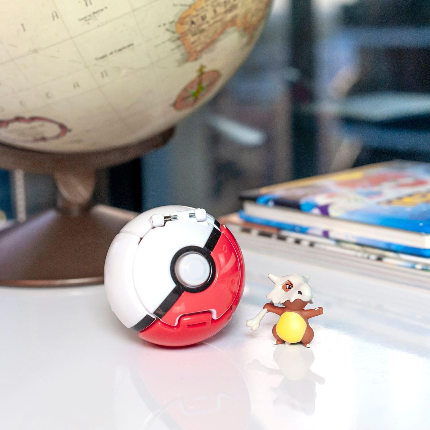 Alt View 4. Pokémon - Pokémon Throw 'N' Pop Poké Ball & Cubone Set | Become A True Pokémon Master - Red.