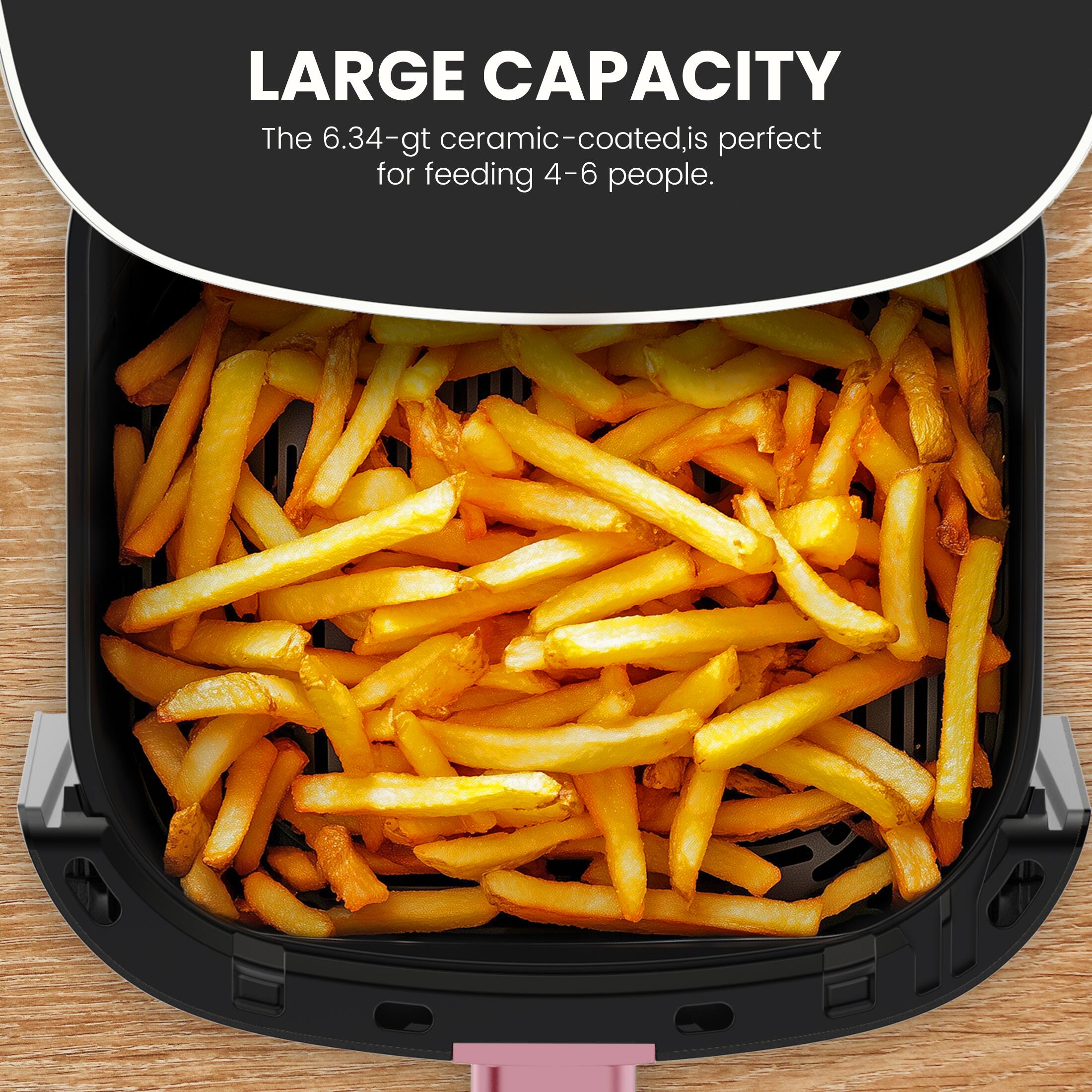 LARGE CAPACITY  
The 6.34-gt ceramic-coated is perfect for feeding 4-6 people.