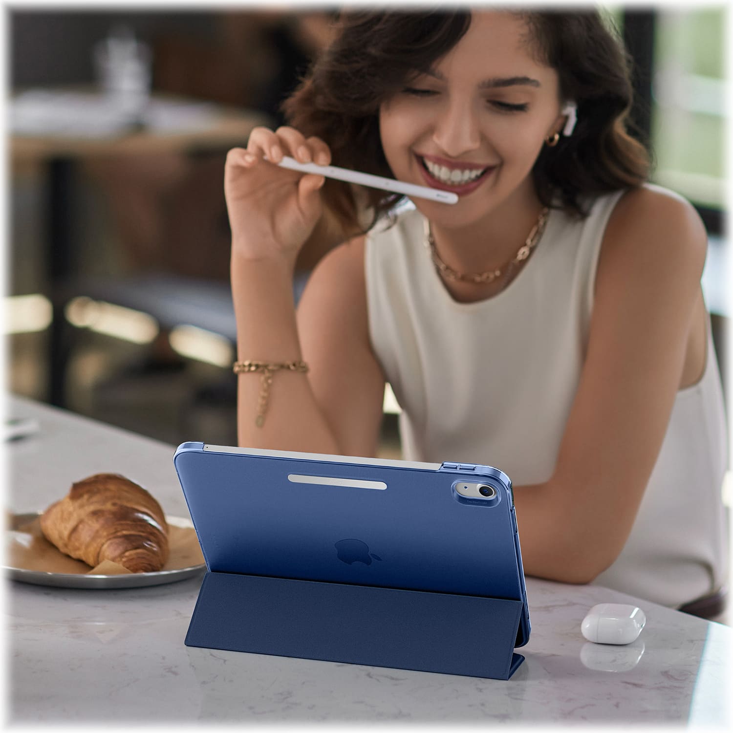 Alt View 15. SaharaCase - Venture Series Folio Case for Apple iPad 11'' (A16) and iPad 10.9" (10th Gen) - Blue.