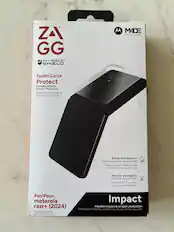 ZAGG
INVISIBLE SHIELD
Fusion Curve
Protect
Flexible Hybrid Screen Protector
Protection hybride et flexible pour écran
Extreme Protection from impacts and scratches
Protection extrême contre les chocs et les rayures
Precise Installation with EZ Apply® Tray
EZ Apply® Tray sans couture installation
For/Pour:
motorola razr+ (2024)
for Exterior Screen
pour l'écran extérieur
Impact
Flexible impact & scratch protection
Protection flexible contre les chocs et les rayures
MADE
MADE FOR MOTOROLA