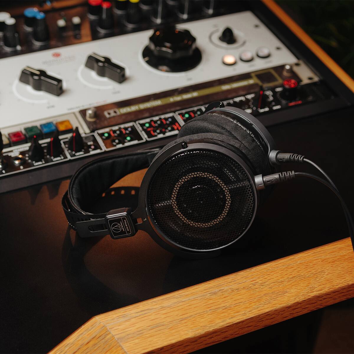 Audio Technica ATH R70xa Open Back Reference Headphones Black ATH