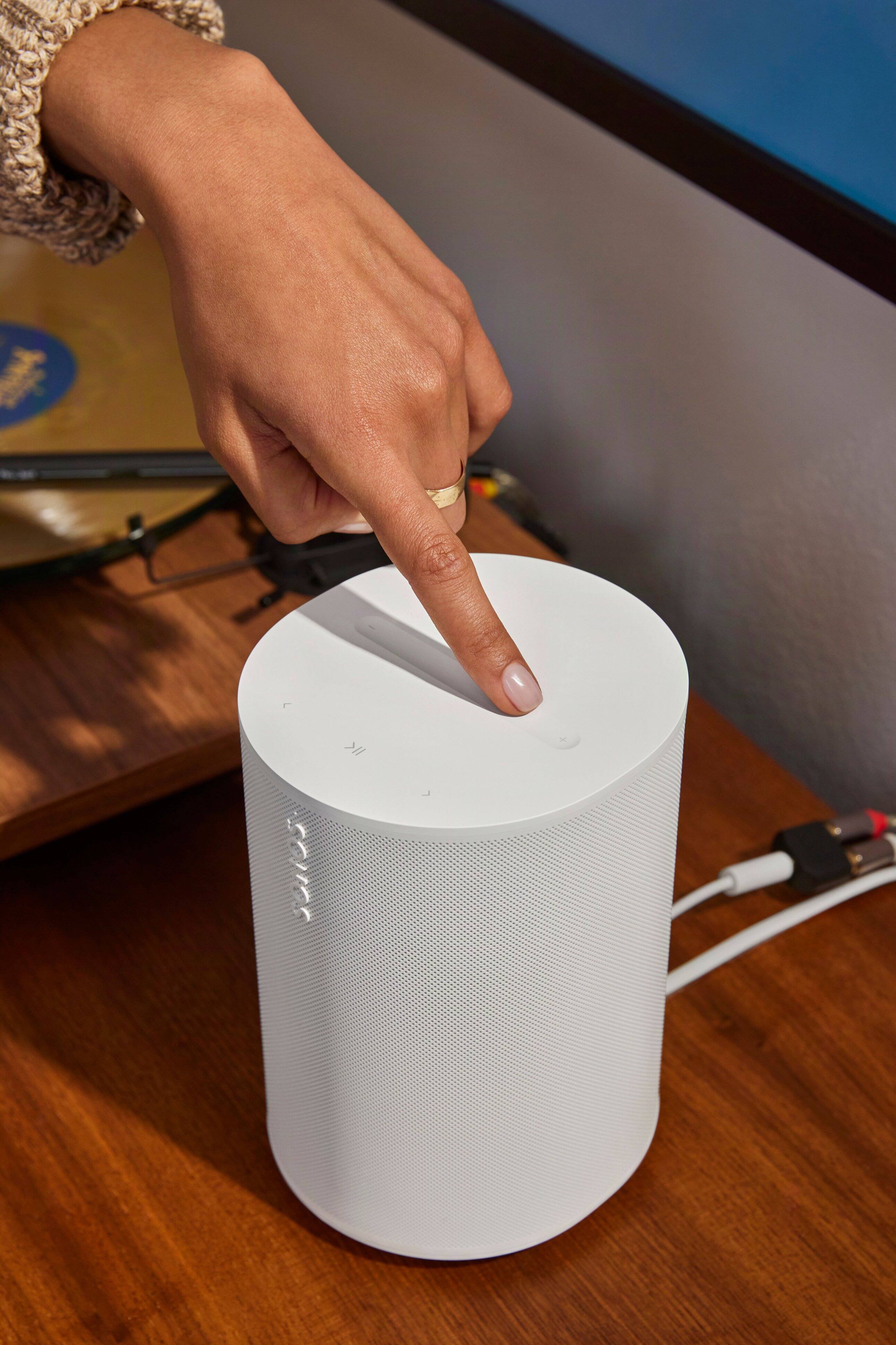 Alt View 2. Sonos - Era 100 SL WiFi and Bluetooth Wireless Speaker (Pair) - White.