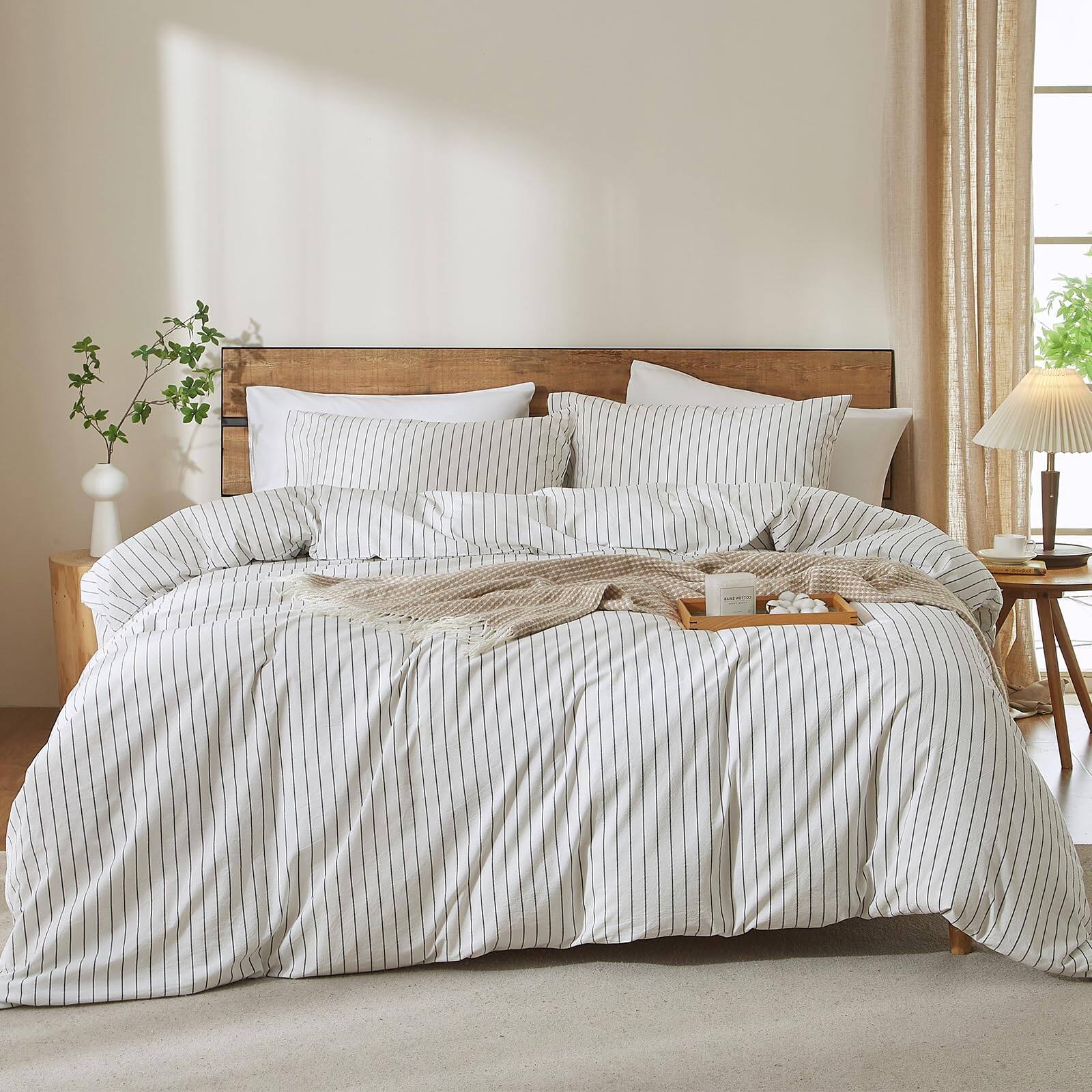 Wide Stripe-white/Black-King(104" x 90")