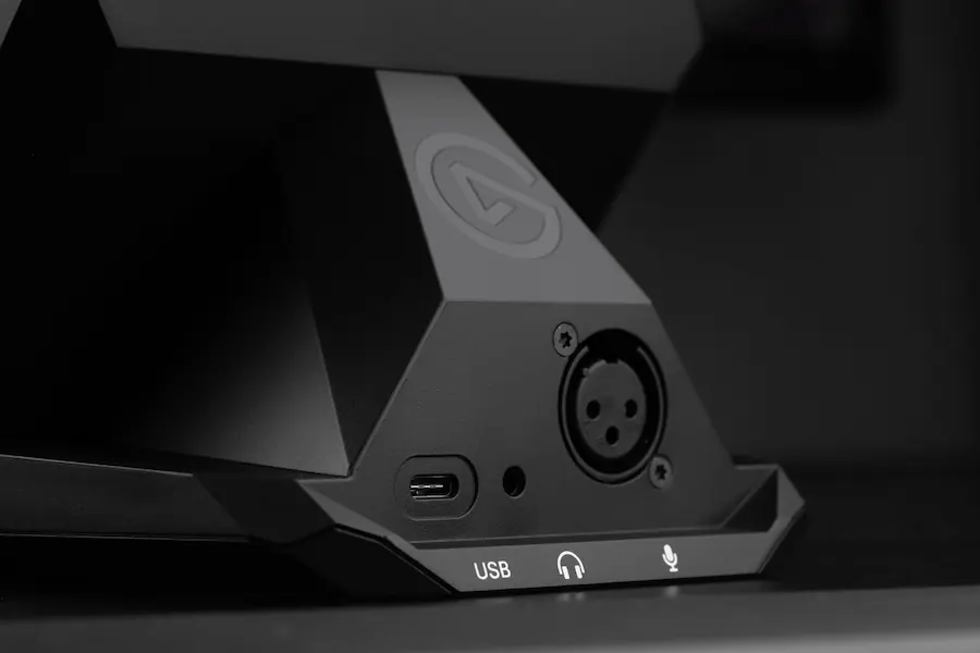 Elgato XLR Dock – For Stream Deck +, XLR/USB Microphone Interface Elgato XLR Dock – For Stream Deck +, XLR/USB Microphone Interface