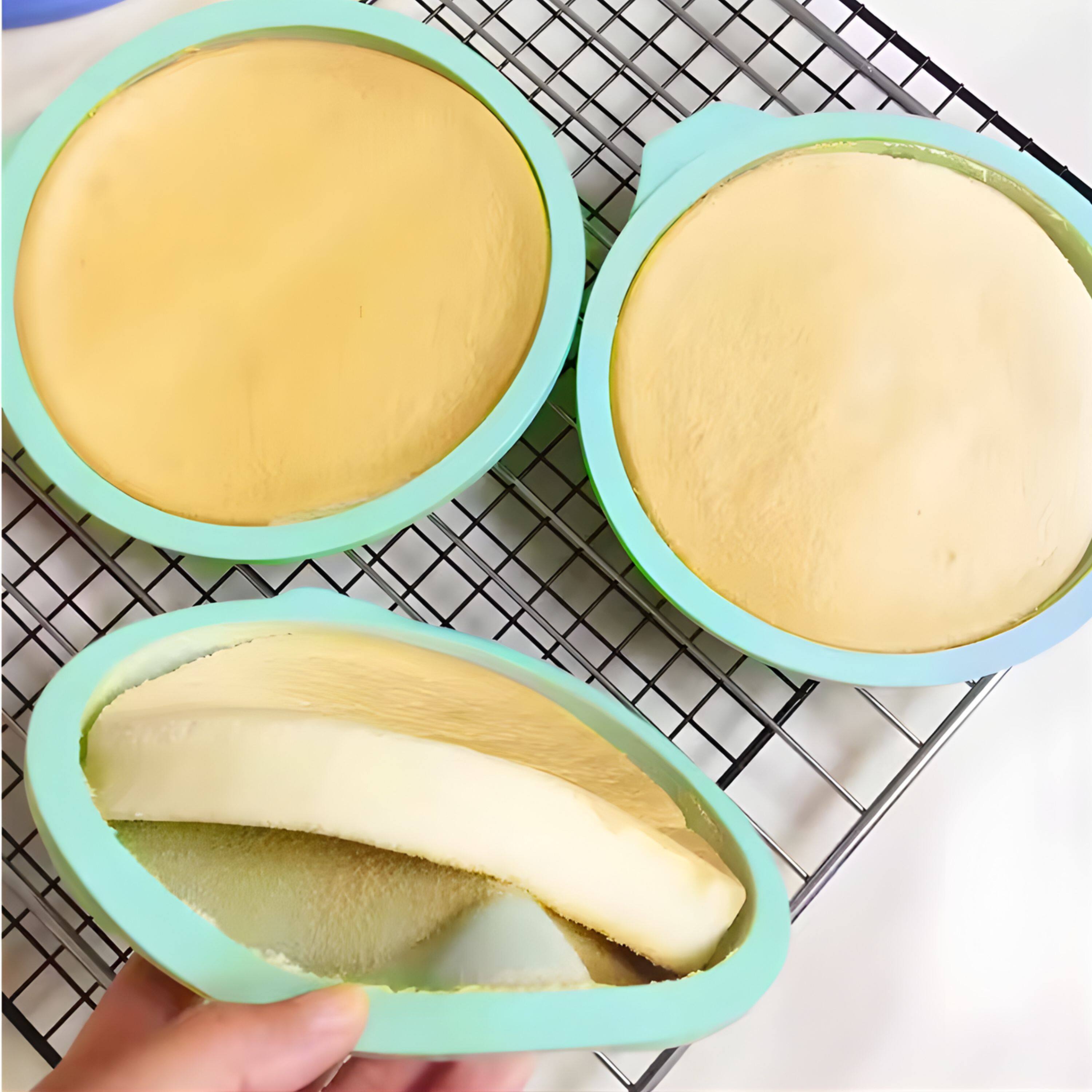 Left. Kitcheniva - 8" Silicone Bakeware Round Cake Pan 2 Pcs.